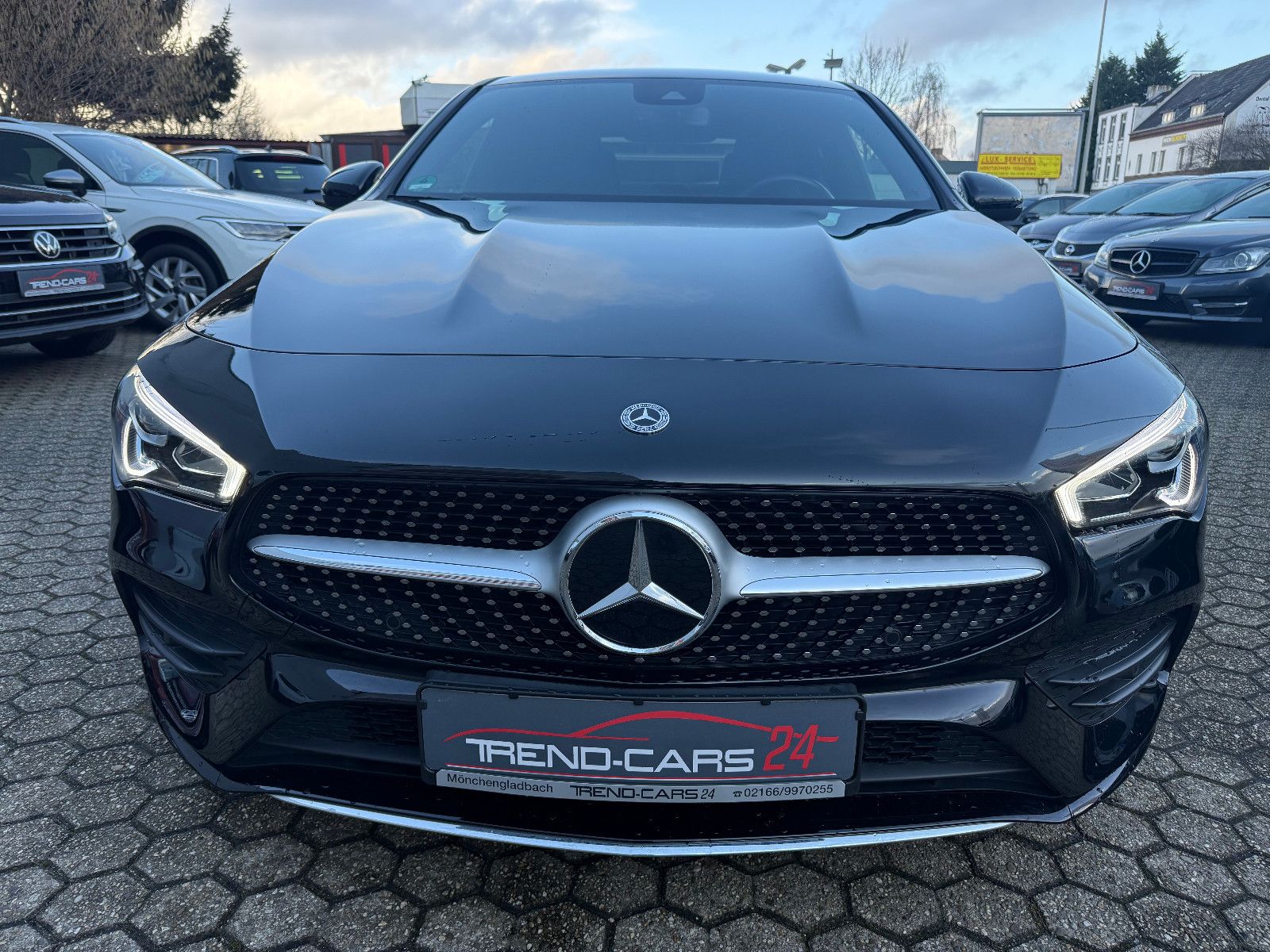 Fahrzeugabbildung Mercedes-Benz CLA 200*AMG*Tempomat*Apple Carplay*