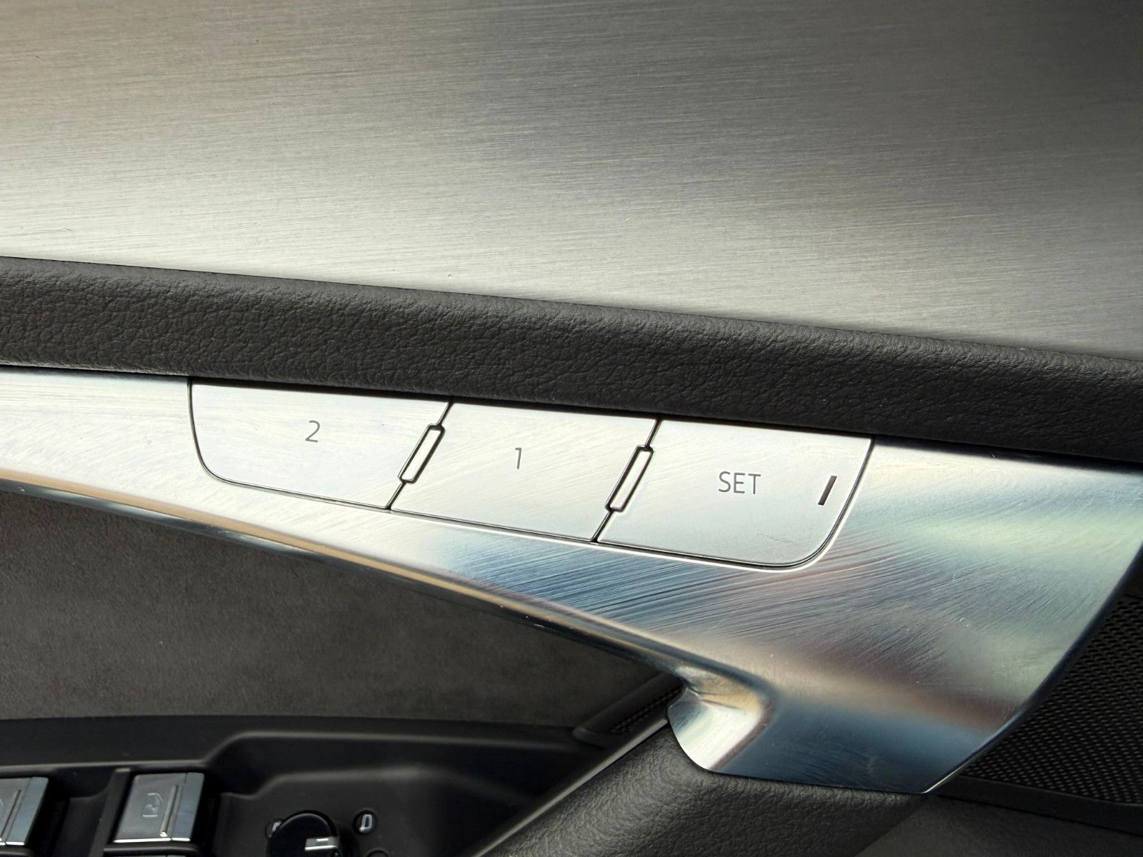 Fahrzeugabbildung Audi S6 Avant 3.0TDI quattro*ACC*Pano*360 CAM*21 ZOLL