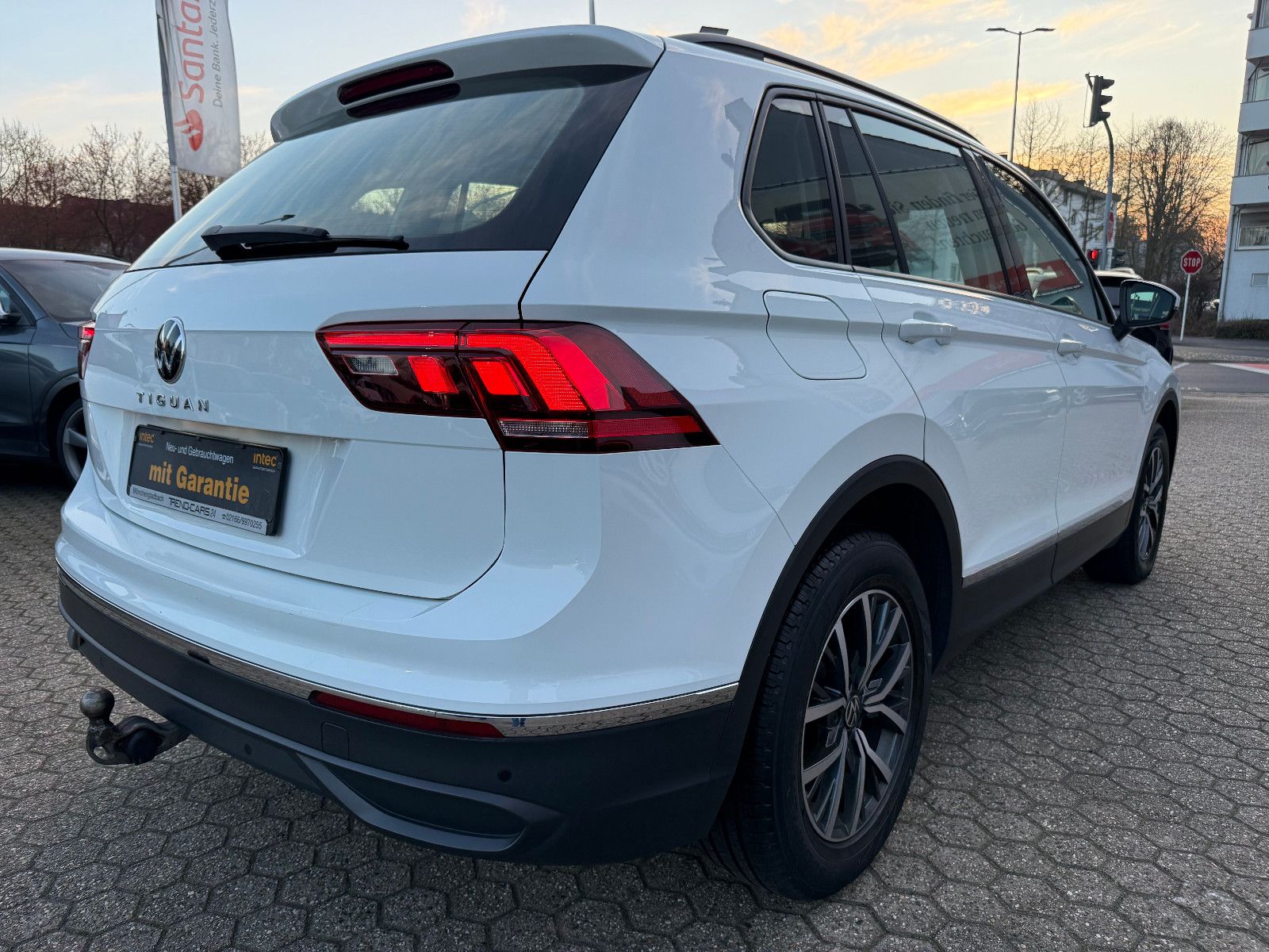 Fahrzeugabbildung Volkswagen Tiguan Life*Fahrschule Wagen* Driving school Car