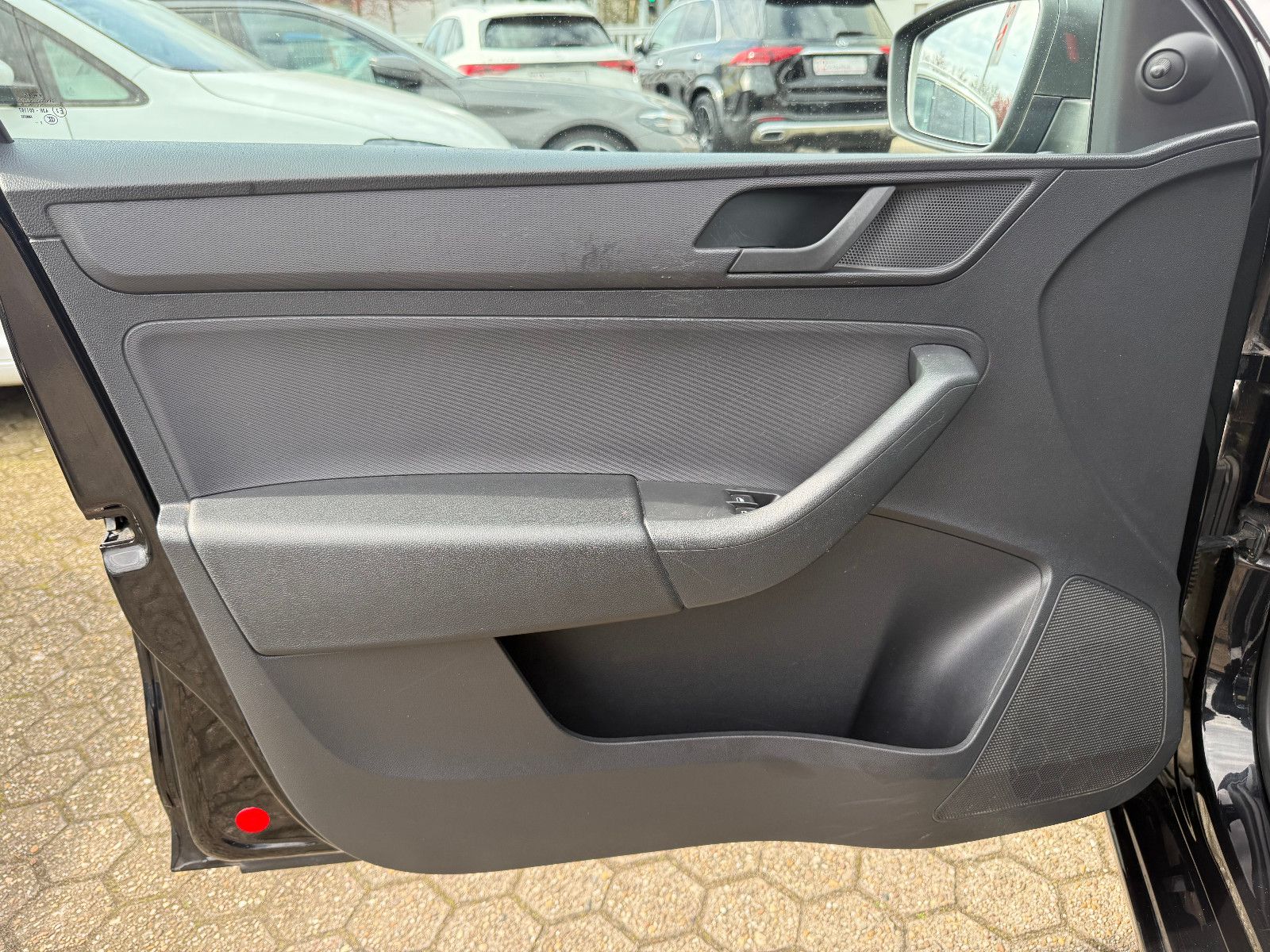 Fahrzeugabbildung SKODA Rapid Spaceback Active