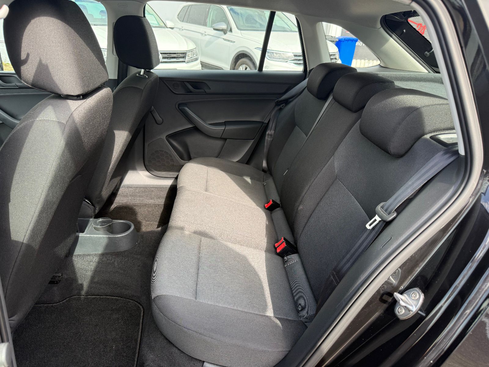 Fahrzeugabbildung SKODA Rapid Spaceback Active