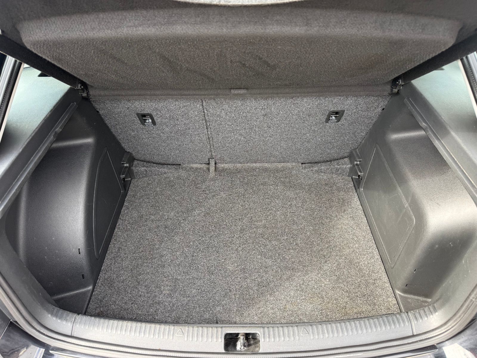 Fahrzeugabbildung SKODA Rapid Spaceback Active