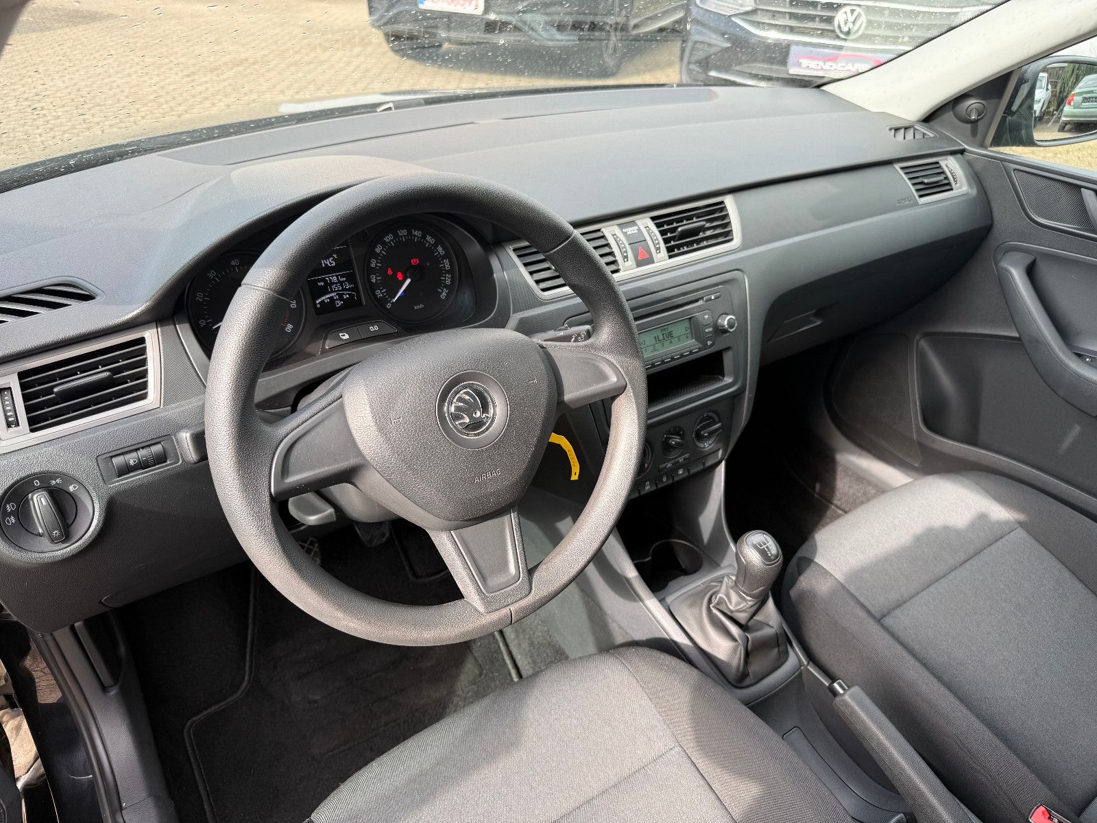 Fahrzeugabbildung SKODA Rapid Spaceback Active