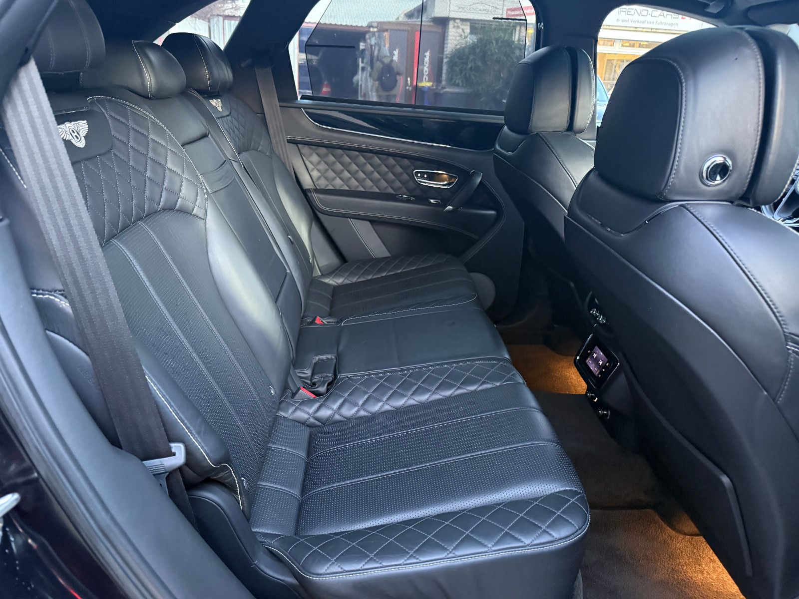 Fahrzeugabbildung Bentley Bentayga 6.0 W12 4WD*FirstEdition* Pano*Voll*