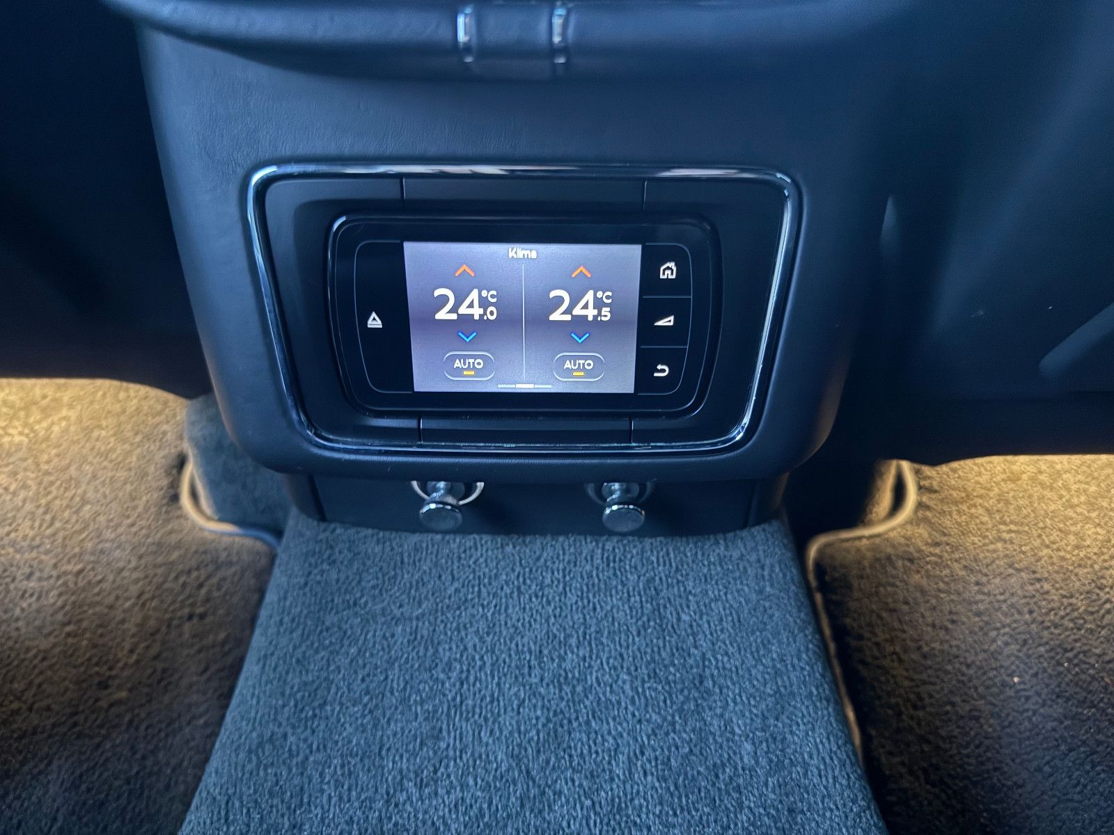 Fahrzeugabbildung Bentley Bentayga 6.0 W12 4WD*FirstEdition* Pano*Voll*