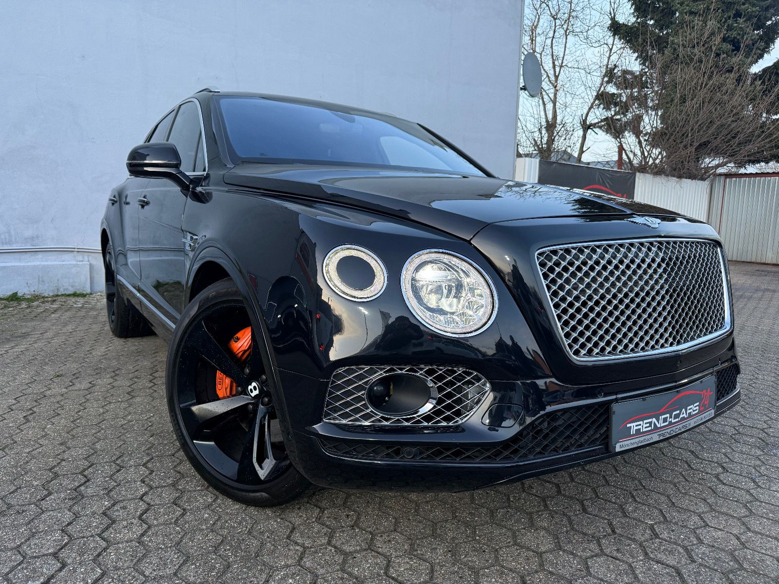 Fahrzeugabbildung Bentley Bentayga 6.0 W12 4WD*FirstEdition* Pano*Voll*