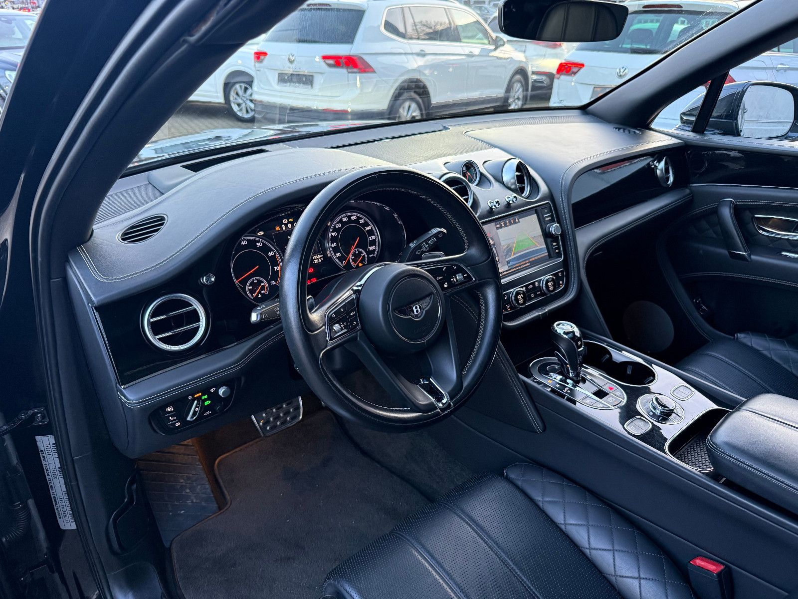 Fahrzeugabbildung Bentley Bentayga 6.0 W12 4WD*FirstEdition* Pano*Voll*