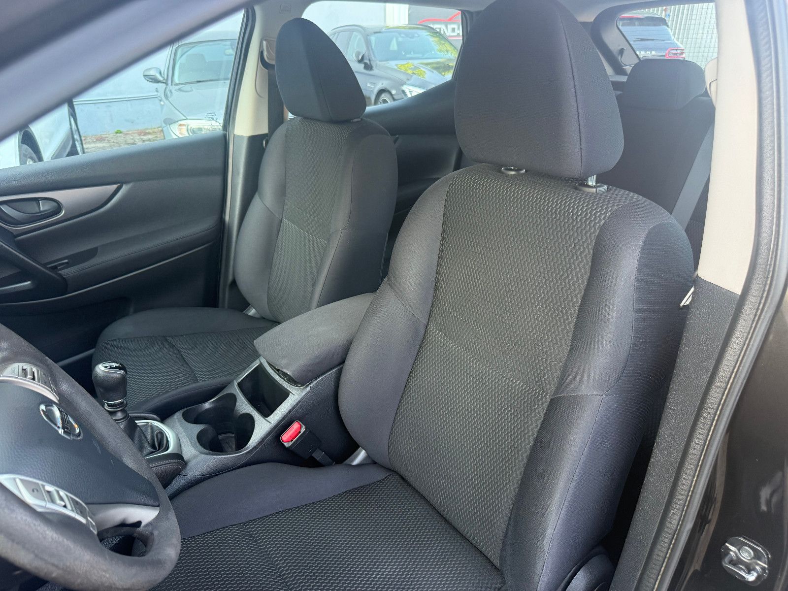 Fahrzeugabbildung Nissan Qashqai Visia