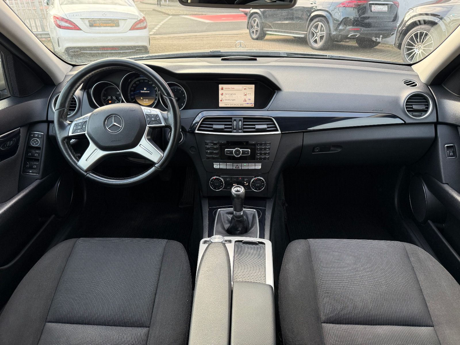 Fahrzeugabbildung Mercedes-Benz C 180 T-Modell  CGI BlueEfficiency`*Klima*