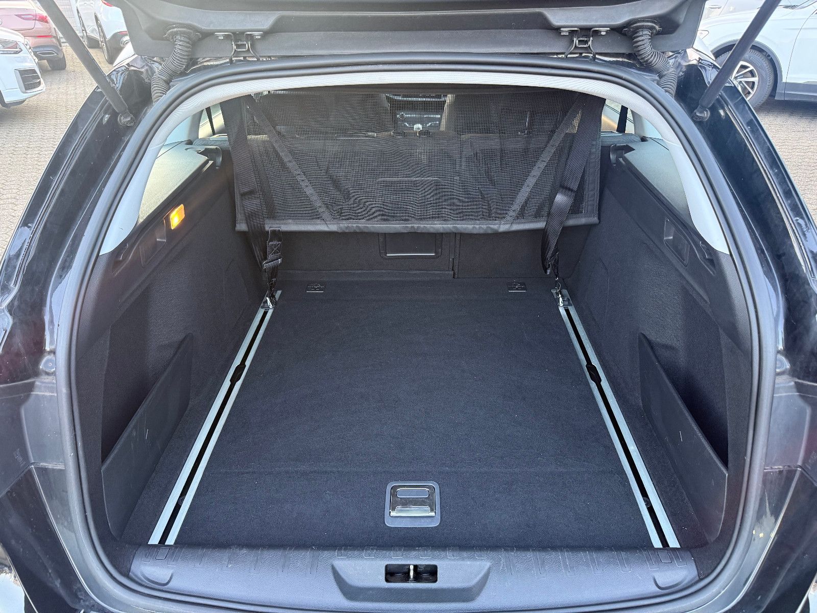 Fahrzeugabbildung Peugeot 308 SW Active*Klima*SH*Apple*Android Car Play*