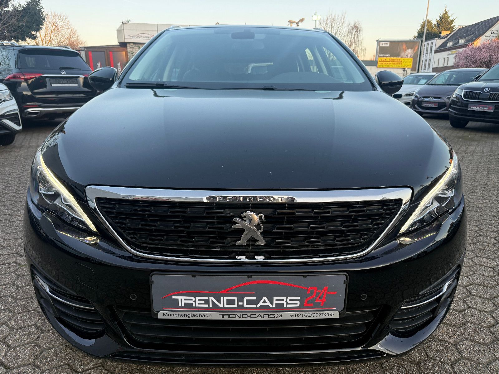 Fahrzeugabbildung Peugeot 308 SW Active*Klima*SH*Apple*Android Car Play*