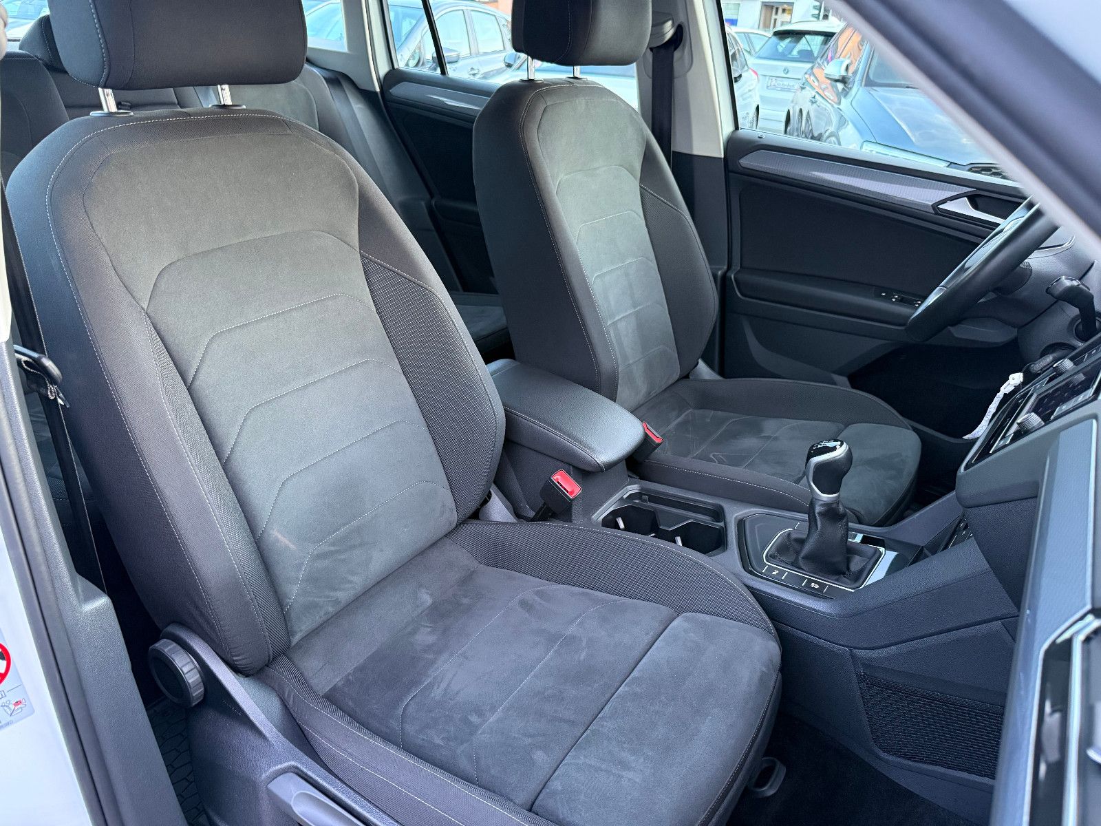 Fahrzeugabbildung Volkswagen Tiguan Life*ACC*AHK*KLIMA*LED*