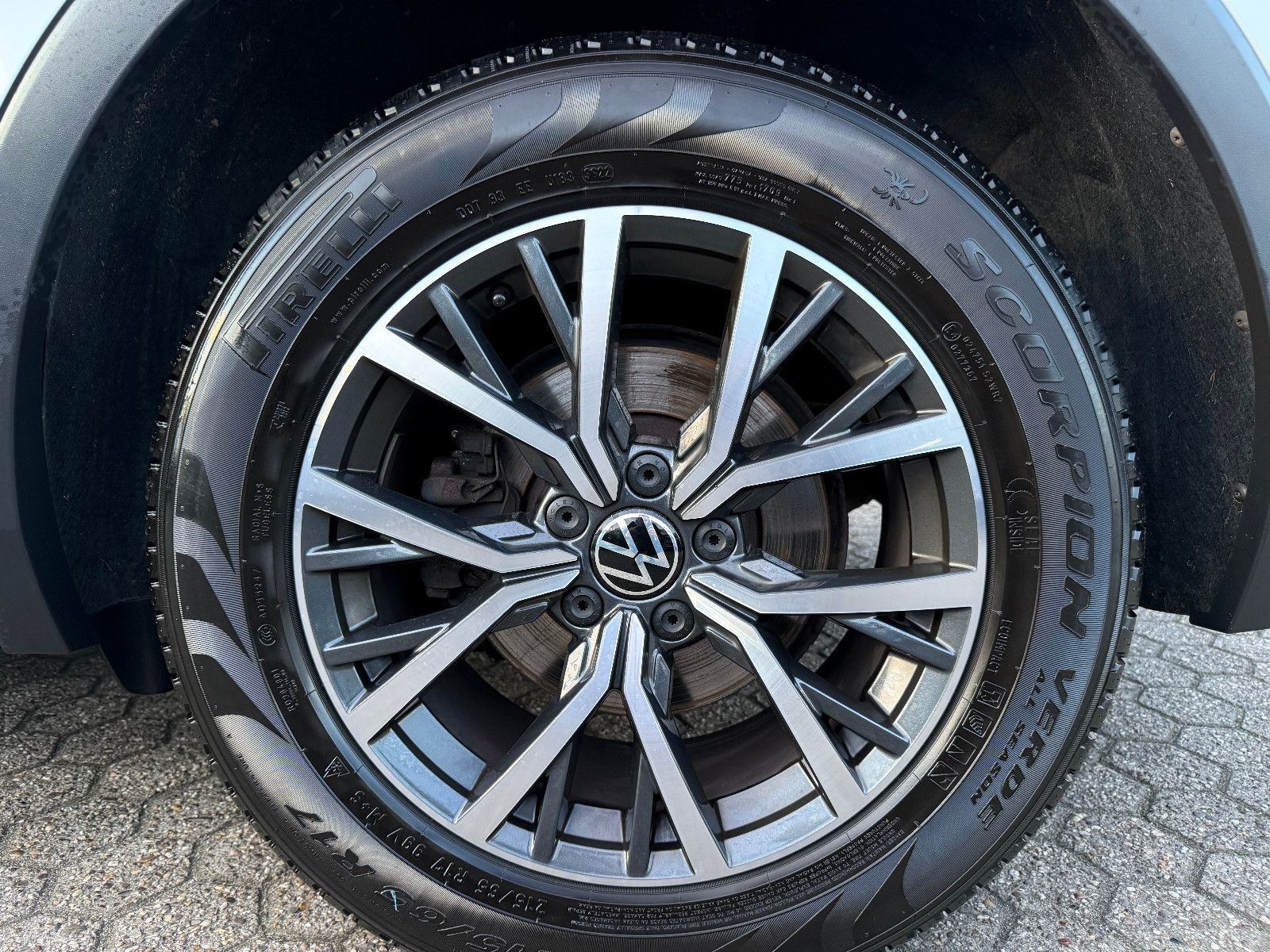 Fahrzeugabbildung Volkswagen Tiguan Life*ACC*AHK*KLIMA*LED*