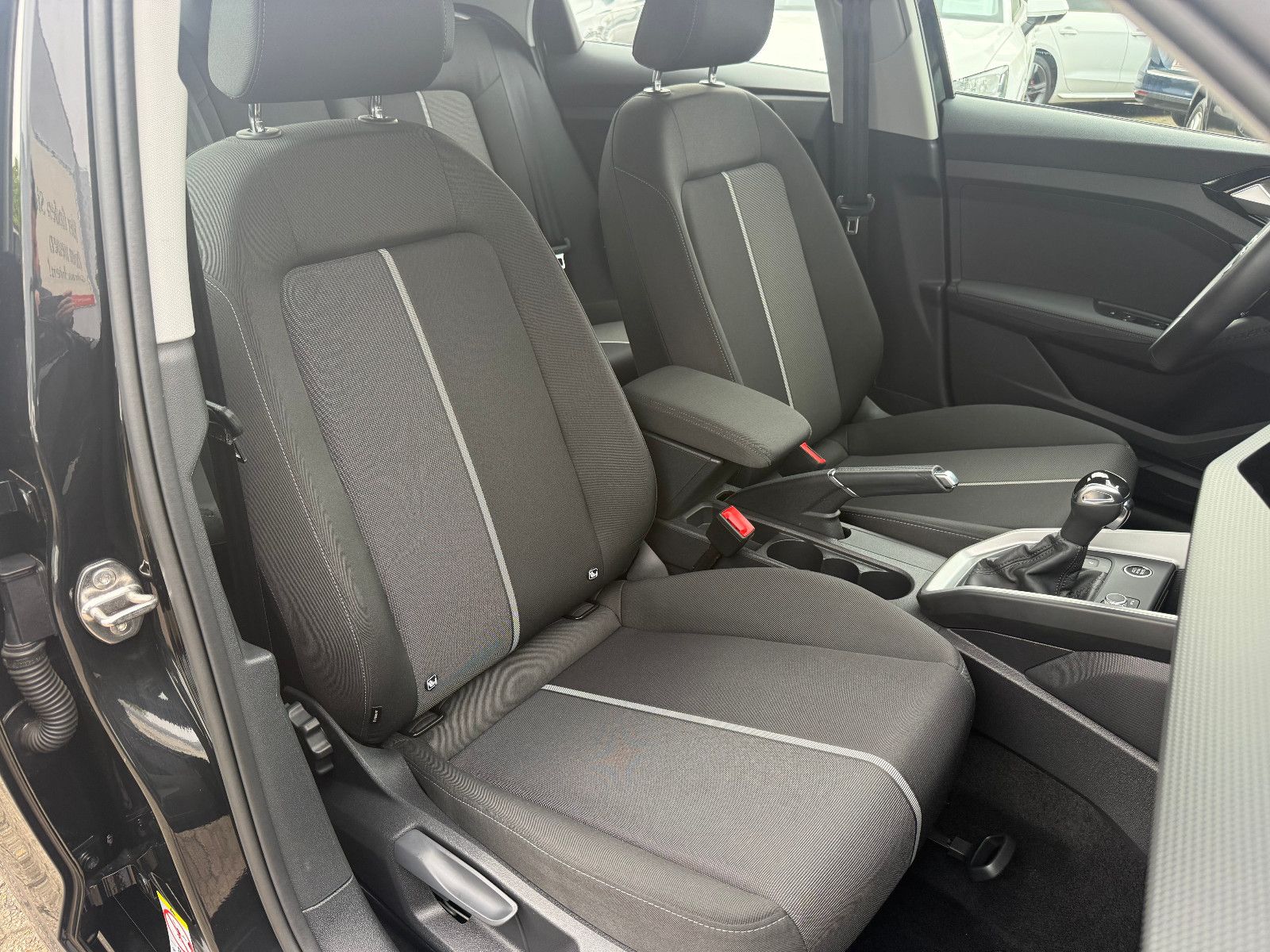 Fahrzeugabbildung Audi A1 citycarver 30 TFSI *Tempomat*Klima*18Zoll*