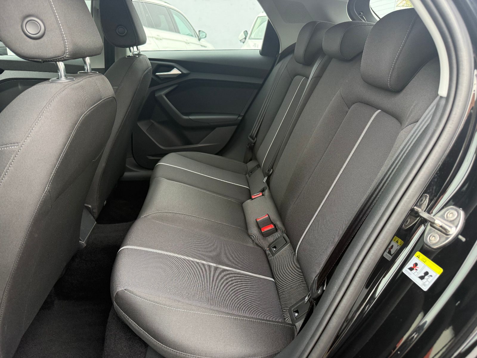Fahrzeugabbildung Audi A1 citycarver 30 TFSI *Tempomat*Klima*18Zoll*