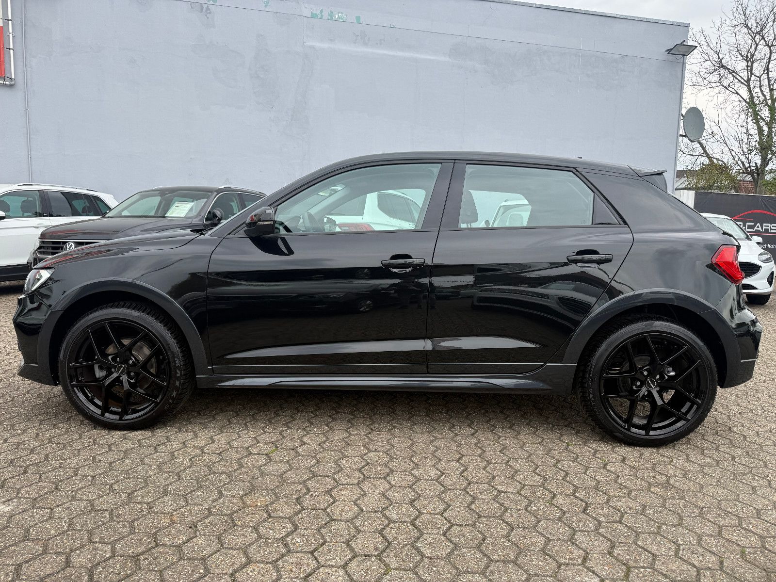 Fahrzeugabbildung Audi A1 citycarver 30 TFSI *Tempomat*Klima*18Zoll*