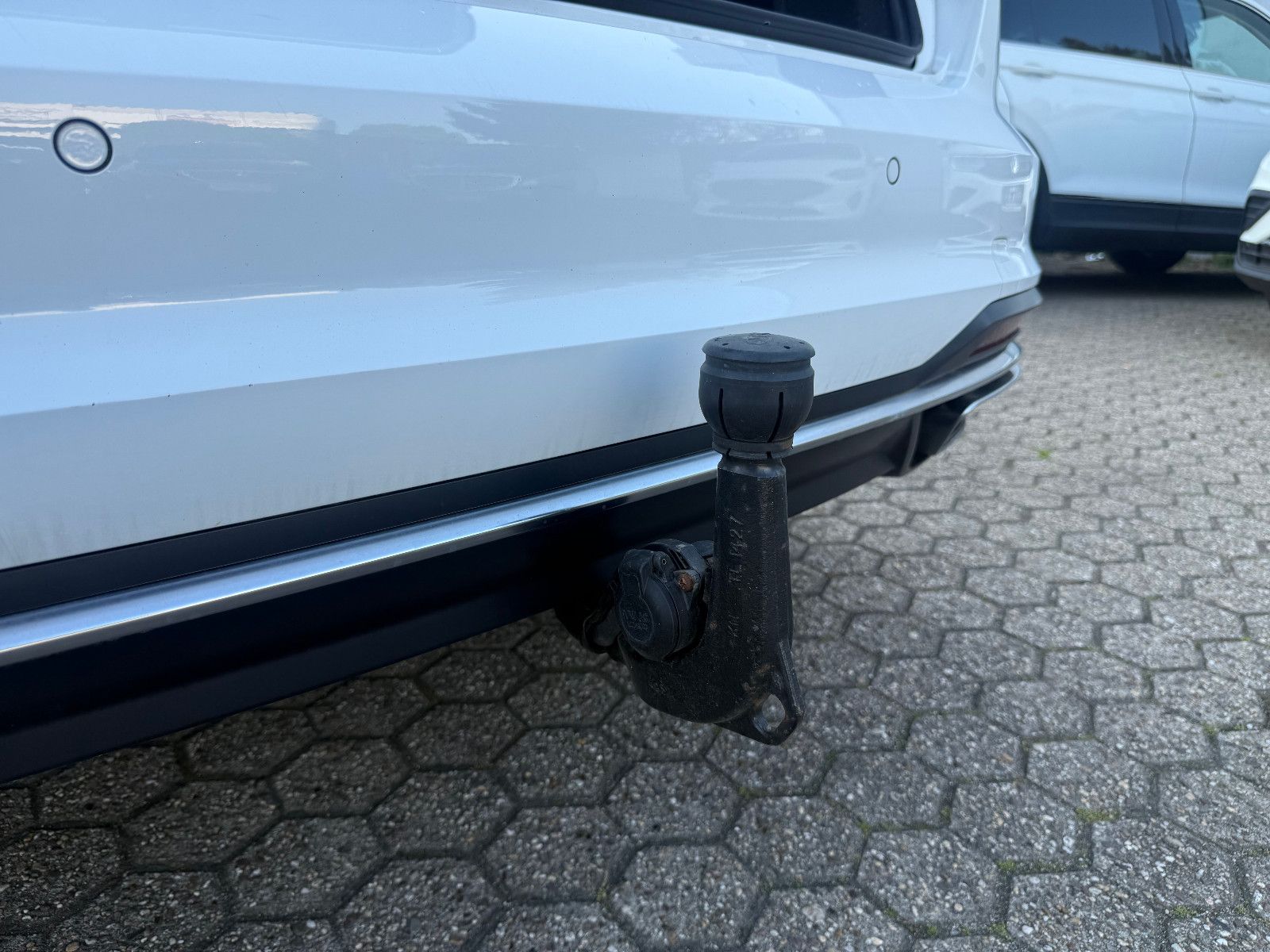 Fahrzeugabbildung Audi A4 Lim 30 TDIadvanced*S-Line*AHK*Tempomat*Matrix