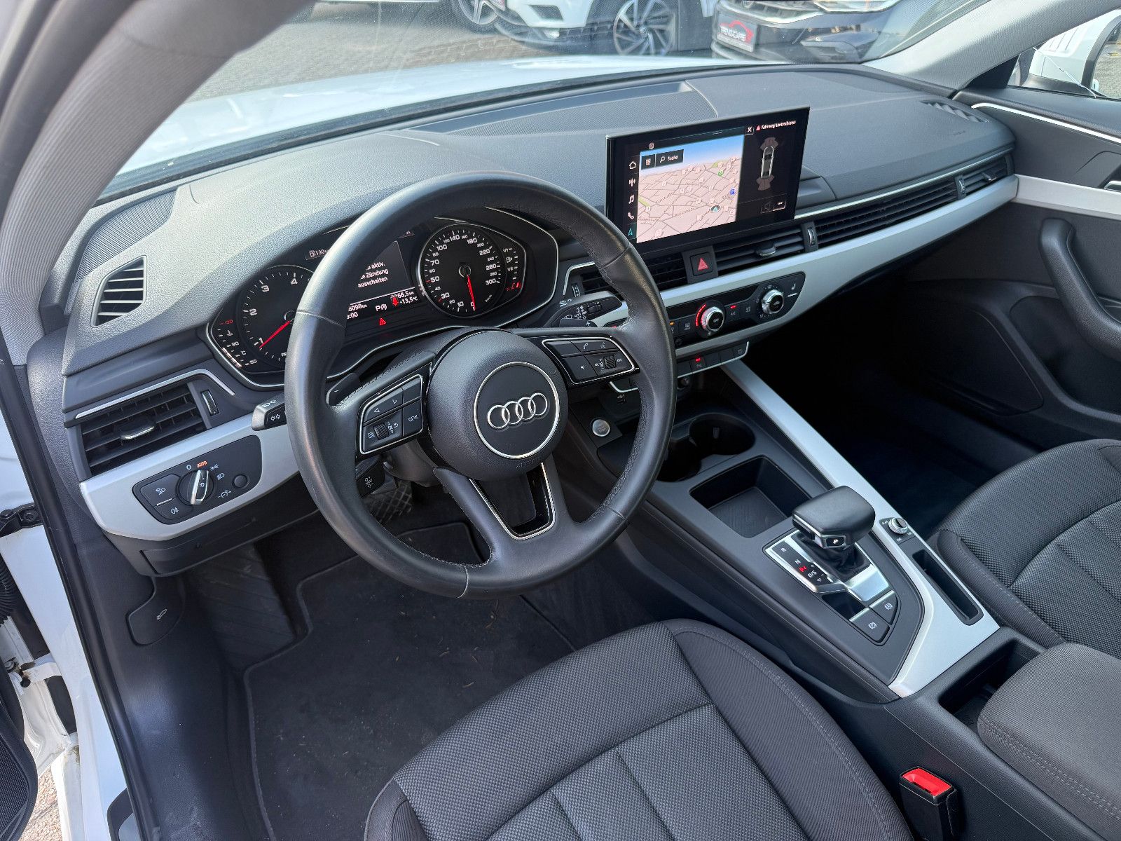 Fahrzeugabbildung Audi A4 Lim 30 TDIadvanced*S-Line*AHK*Tempomat*Matrix