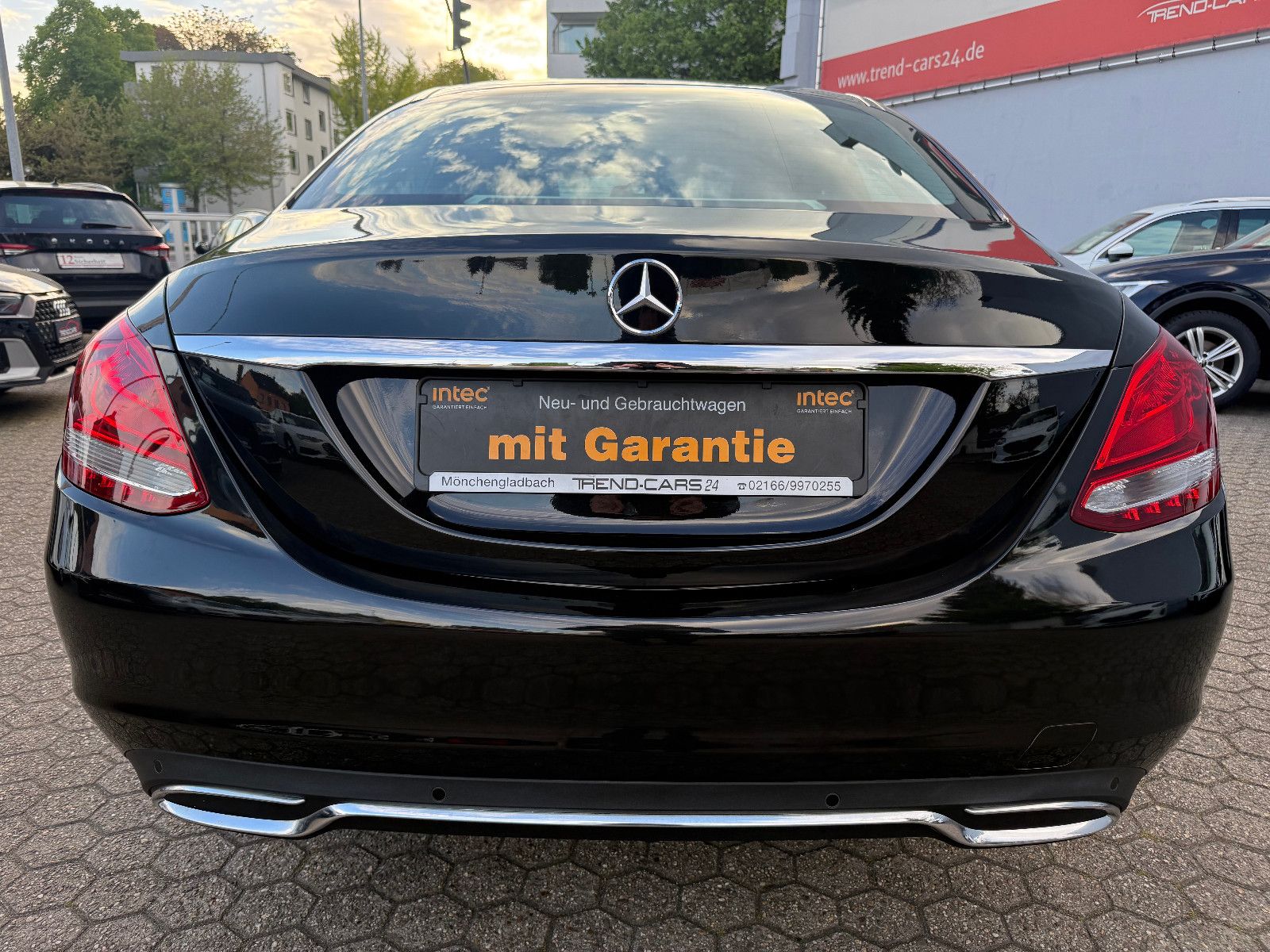 Fahrzeugabbildung Mercedes-Benz C 200 C Limousine AVANTGARDE *AHK*Scheckheft *