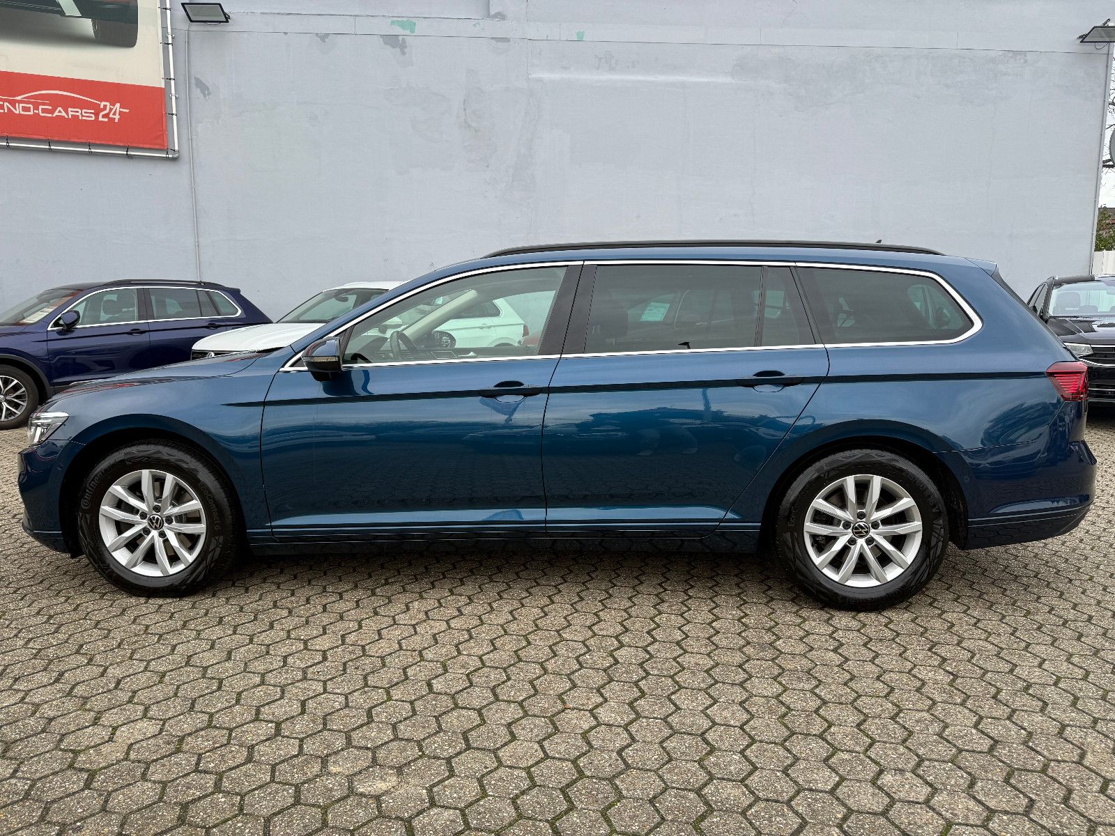 Fahrzeugabbildung Volkswagen Passat Variant Business*ACC*Headup*Harmann Kardo