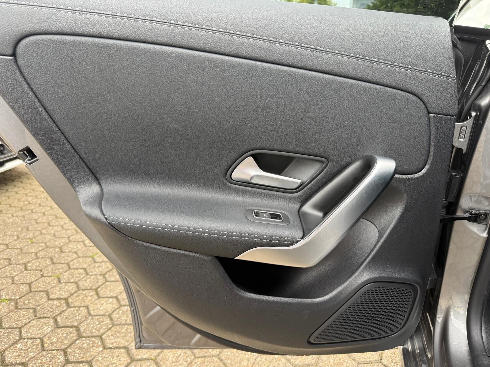 Fahrzeugabbildung Mercedes-Benz CLA 200*Progressive*LED*Leder*CAM*