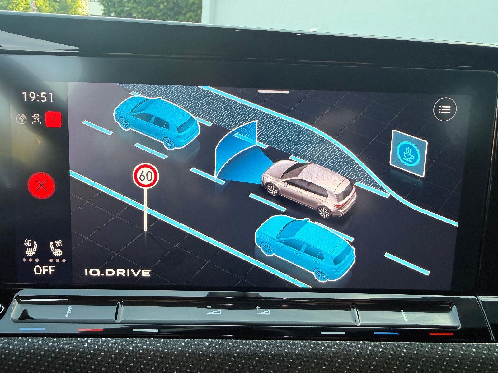 Fahrzeugabbildung Volkswagen Golf VIII Lim. R 4Motion*ACC*Harmann Kardon*Akra