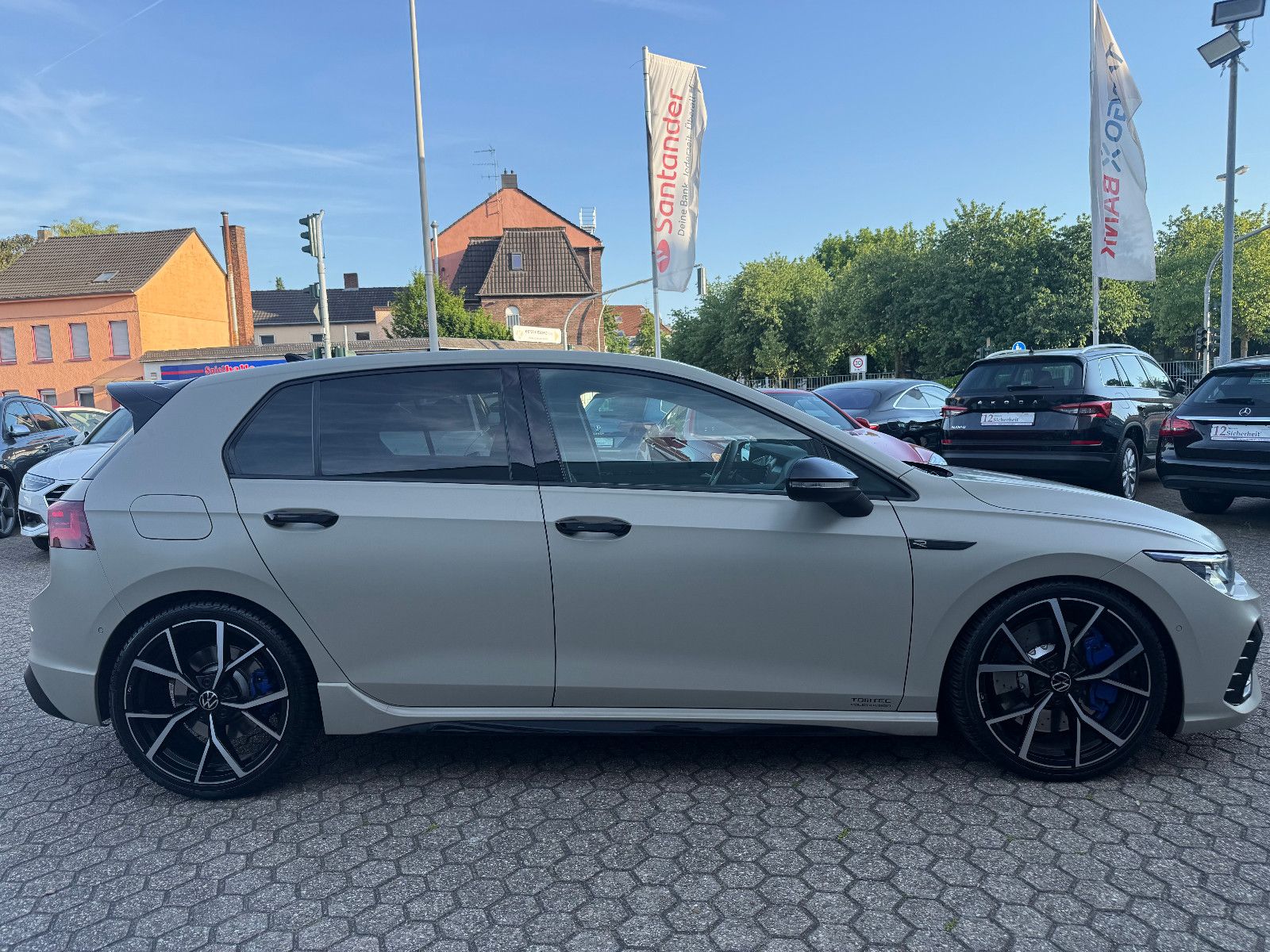 Fahrzeugabbildung Volkswagen Golf VIII Lim. R 4Motion*ACC*Harmann Kardon*Akra