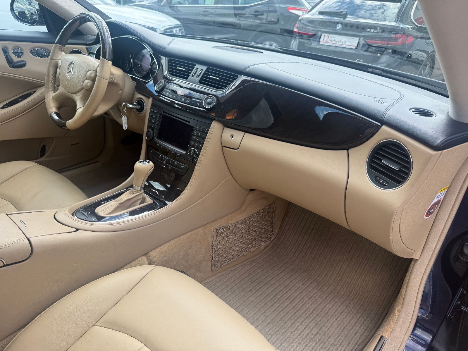 Fahrzeugabbildung Mercedes-Benz CLS 500*Tempomat*Harmann Kardon*Leder*Schiebedac