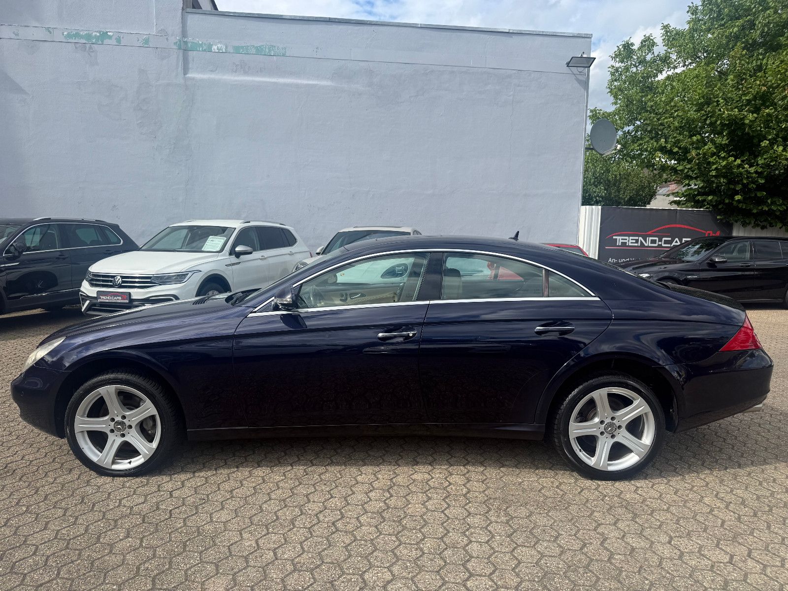 Fahrzeugabbildung Mercedes-Benz CLS 500*Tempomat*Harmann Kardon*Leder*Schiebedac