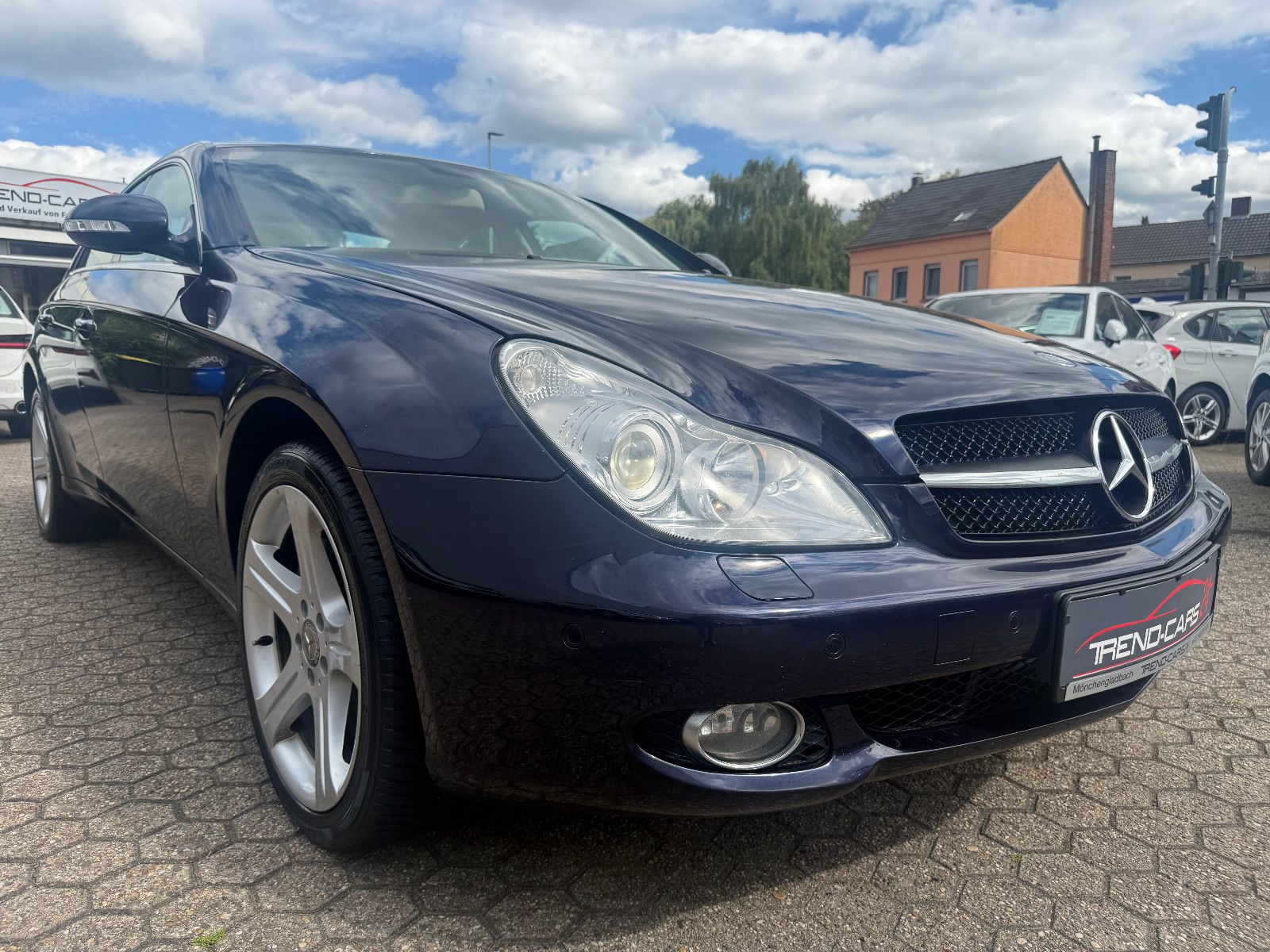 Fahrzeugabbildung Mercedes-Benz CLS 500*Tempomat*Harmann Kardon*Leder*Schiebedac