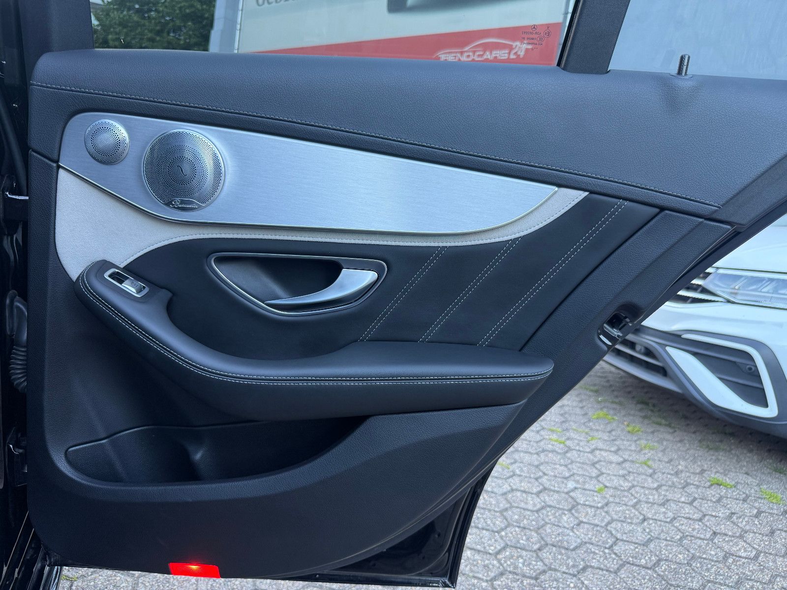 Fahrzeugabbildung Mercedes-Benz C 63 AMG S *ACC*LEDER*Burmaster*Pano*