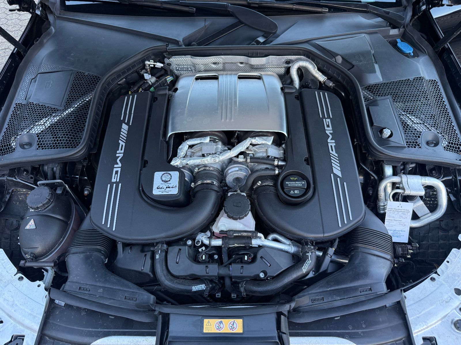 Fahrzeugabbildung Mercedes-Benz C 63 AMG S *ACC*LEDER*Burmaster*Pano*