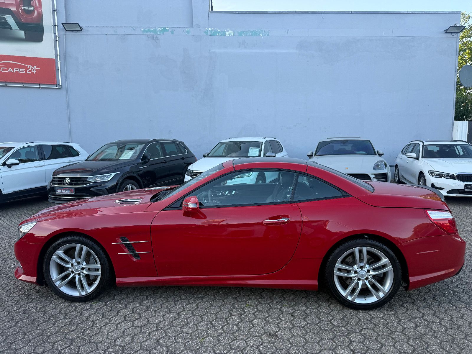 Fahrzeugabbildung Mercedes-Benz SL 350*Tempomat*Harmann Kardon* Leder*