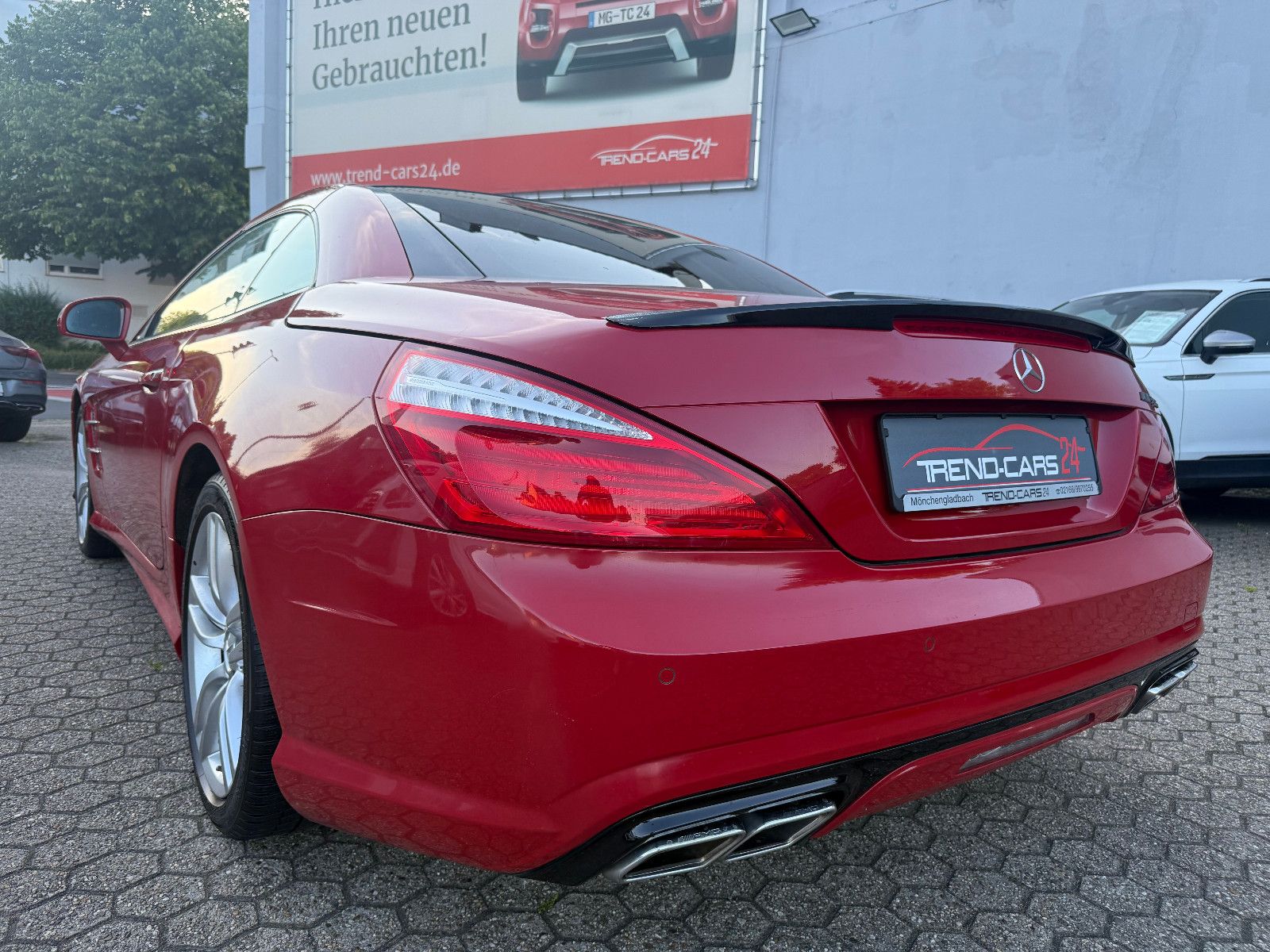 Fahrzeugabbildung Mercedes-Benz SL 350*Tempomat*Harmann Kardon* Leder*