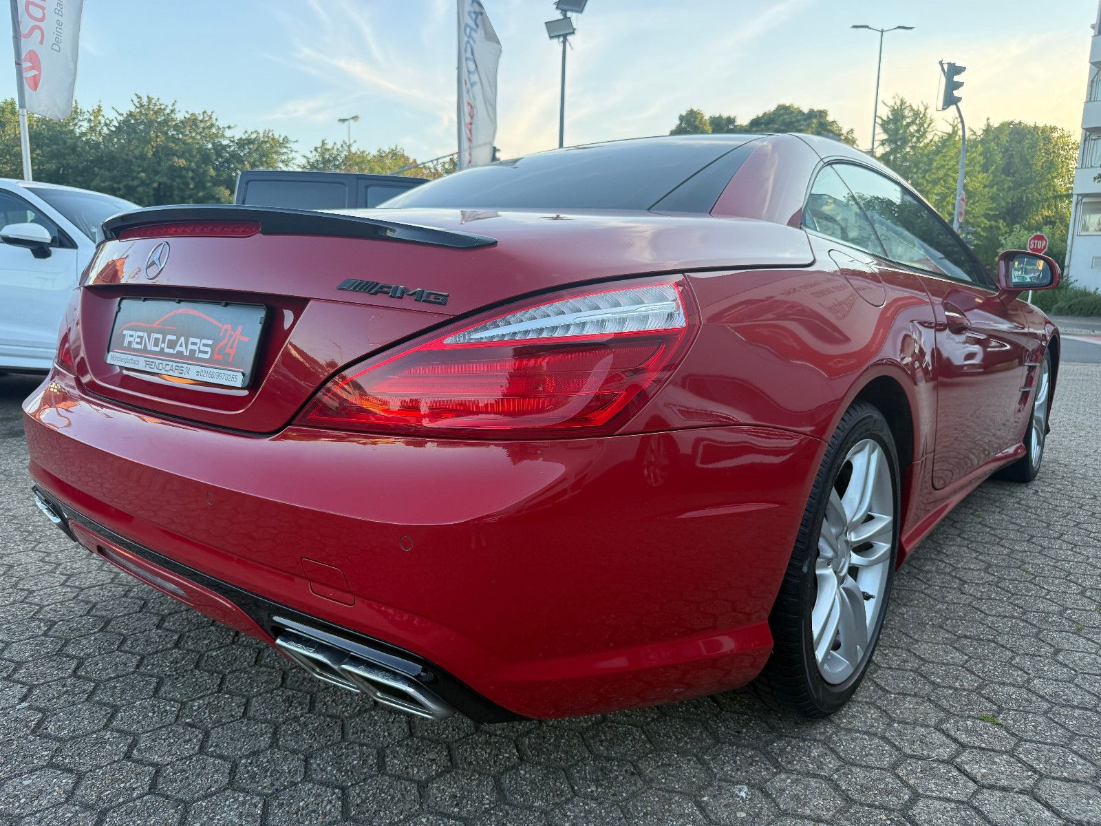Fahrzeugabbildung Mercedes-Benz SL 350*Tempomat*Harmann Kardon* Leder*