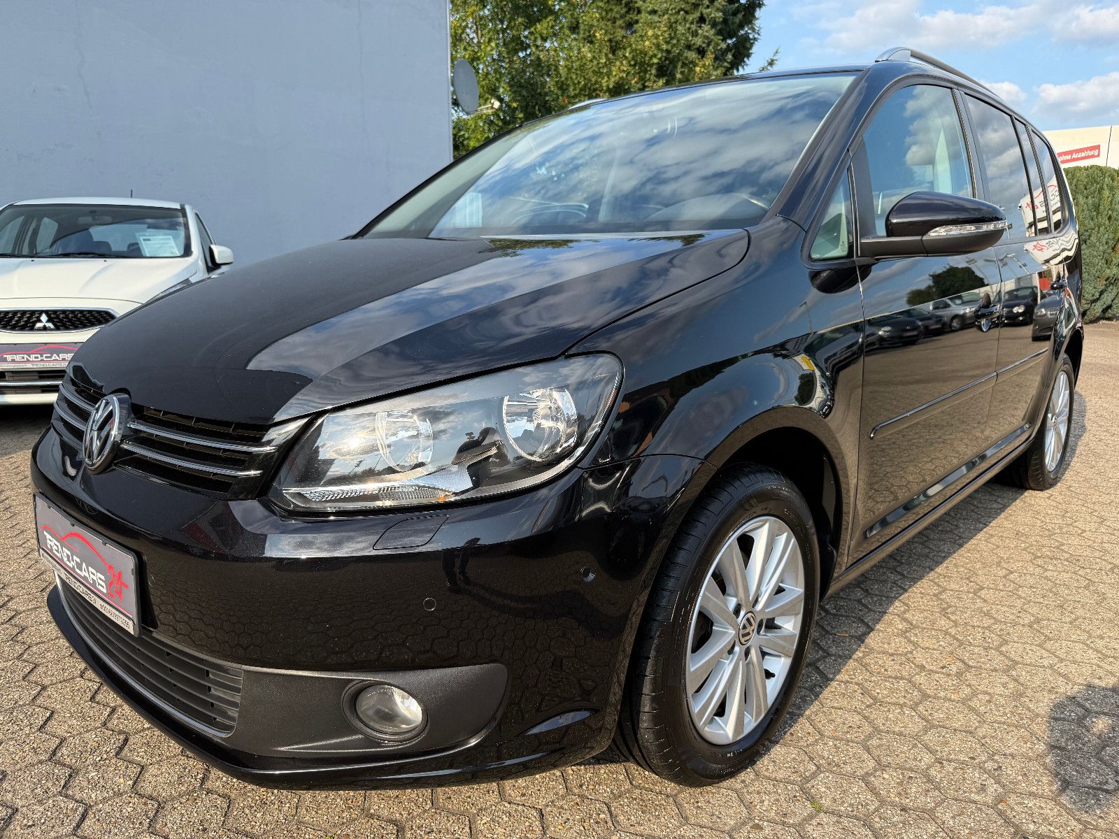 Volkswagen Touran Style BMT*Tempomat*Navi*7 Sitzer*