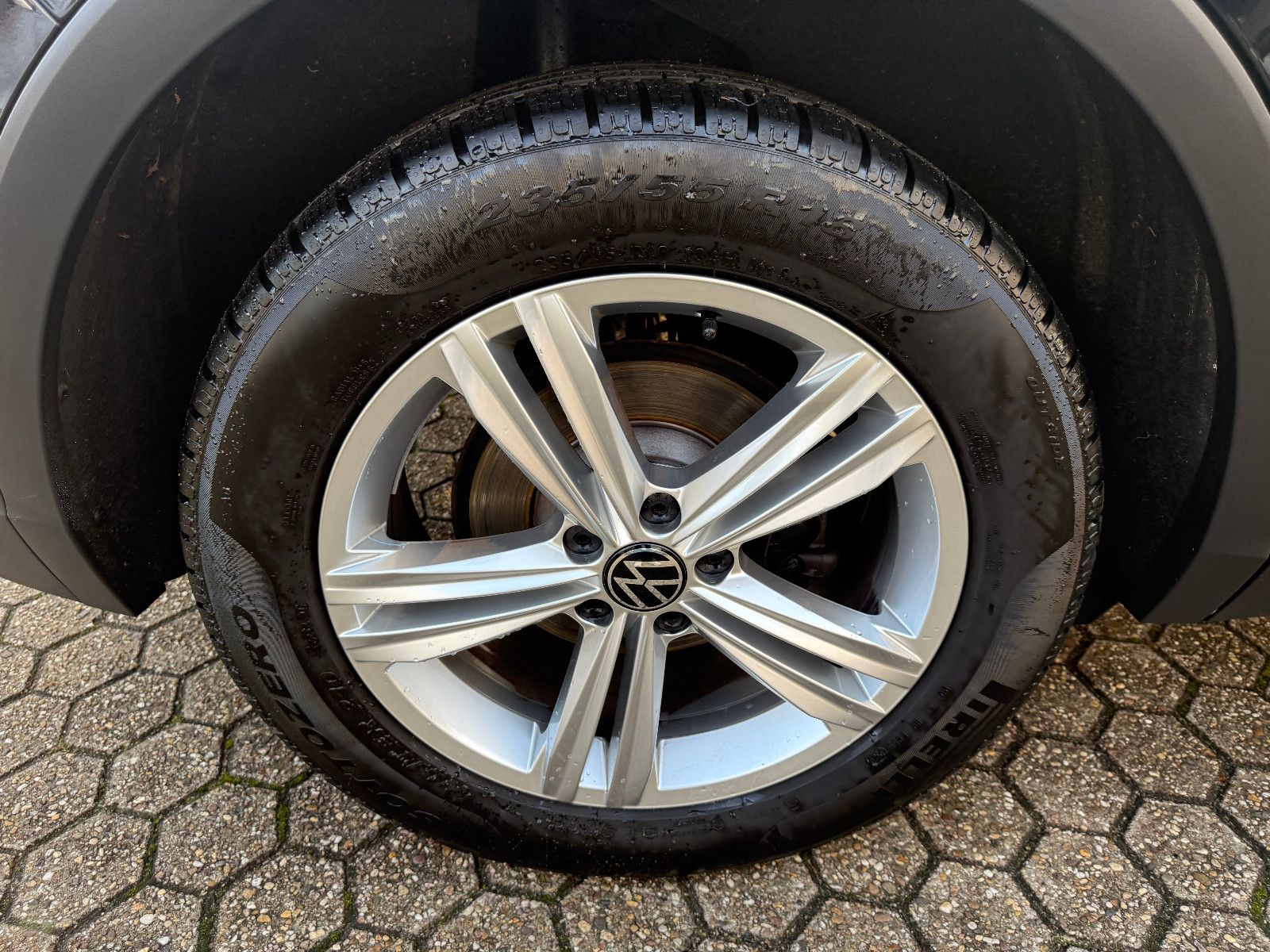 Fahrzeugabbildung Volkswagen Tiguan Life 4Motion*ACC*AHK*NAVI*