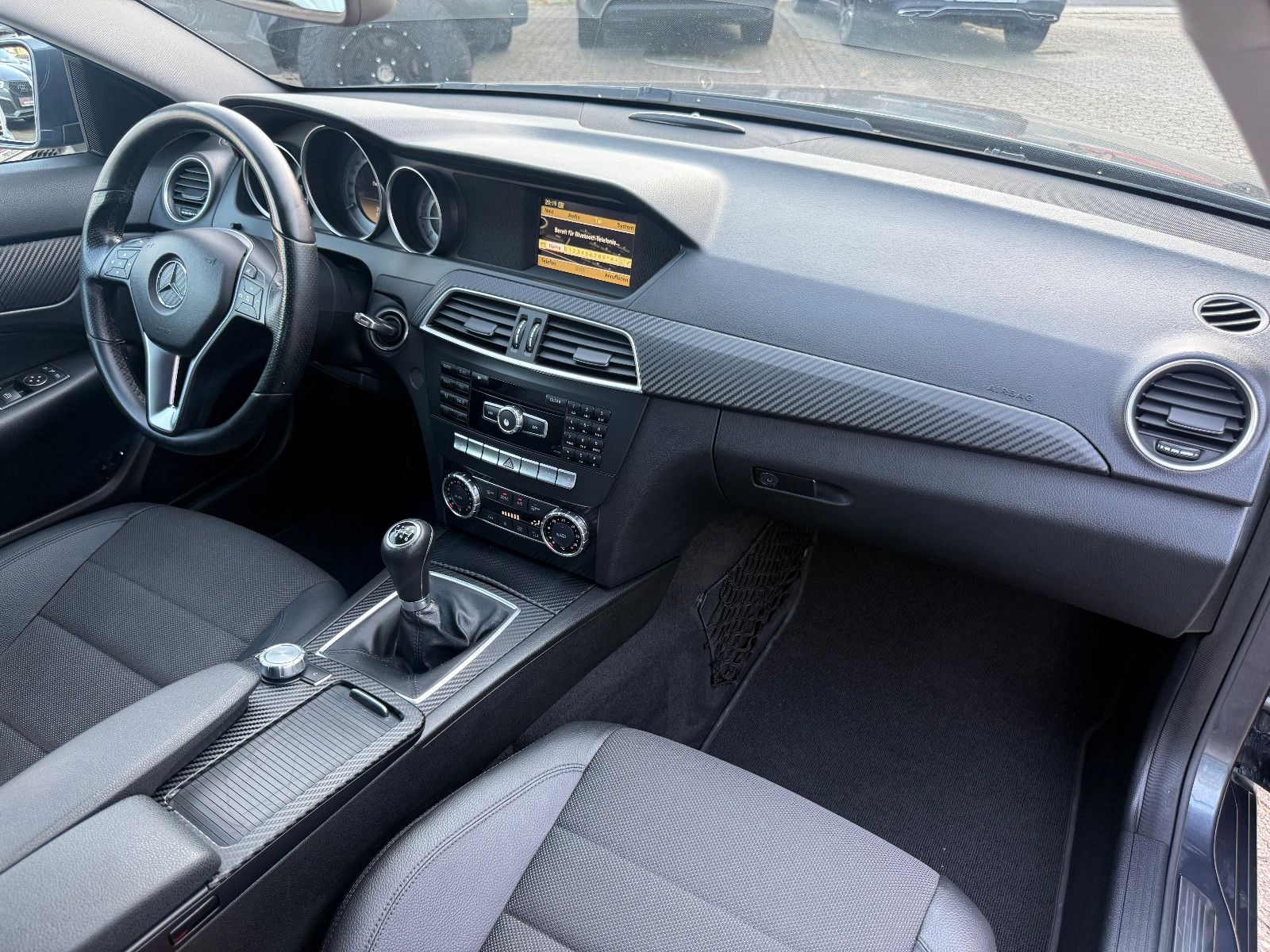 Fahrzeugabbildung Mercedes-Benz C 220 C Coupe C 220 CDI BlueEfficiency