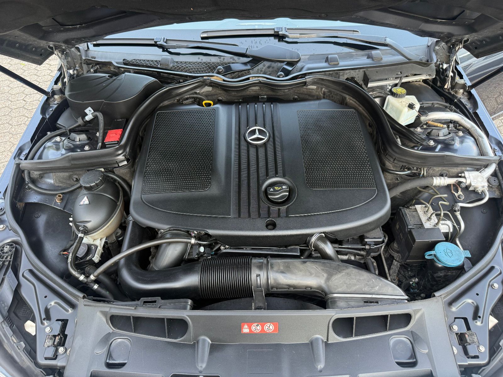 Fahrzeugabbildung Mercedes-Benz C 220 C Coupe C 220 CDI BlueEfficiency