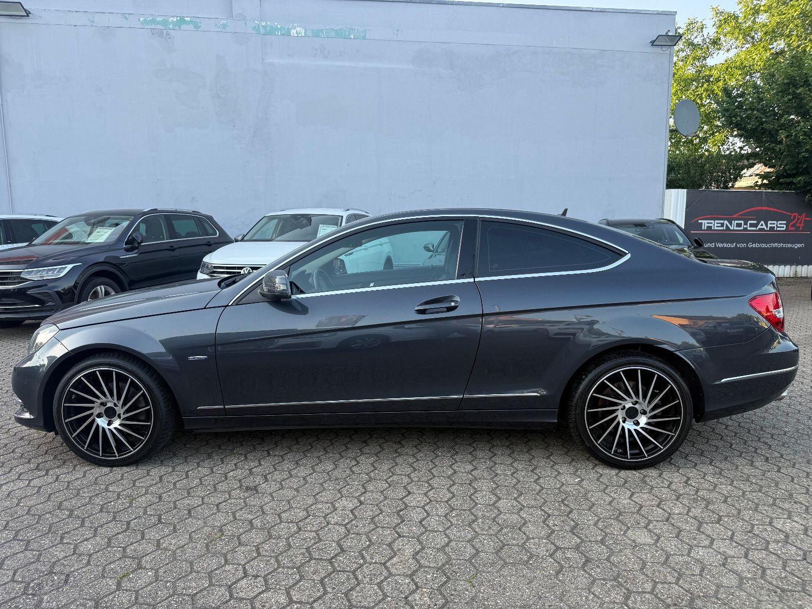 Fahrzeugabbildung Mercedes-Benz C 220 C Coupe C 220 CDI BlueEfficiency