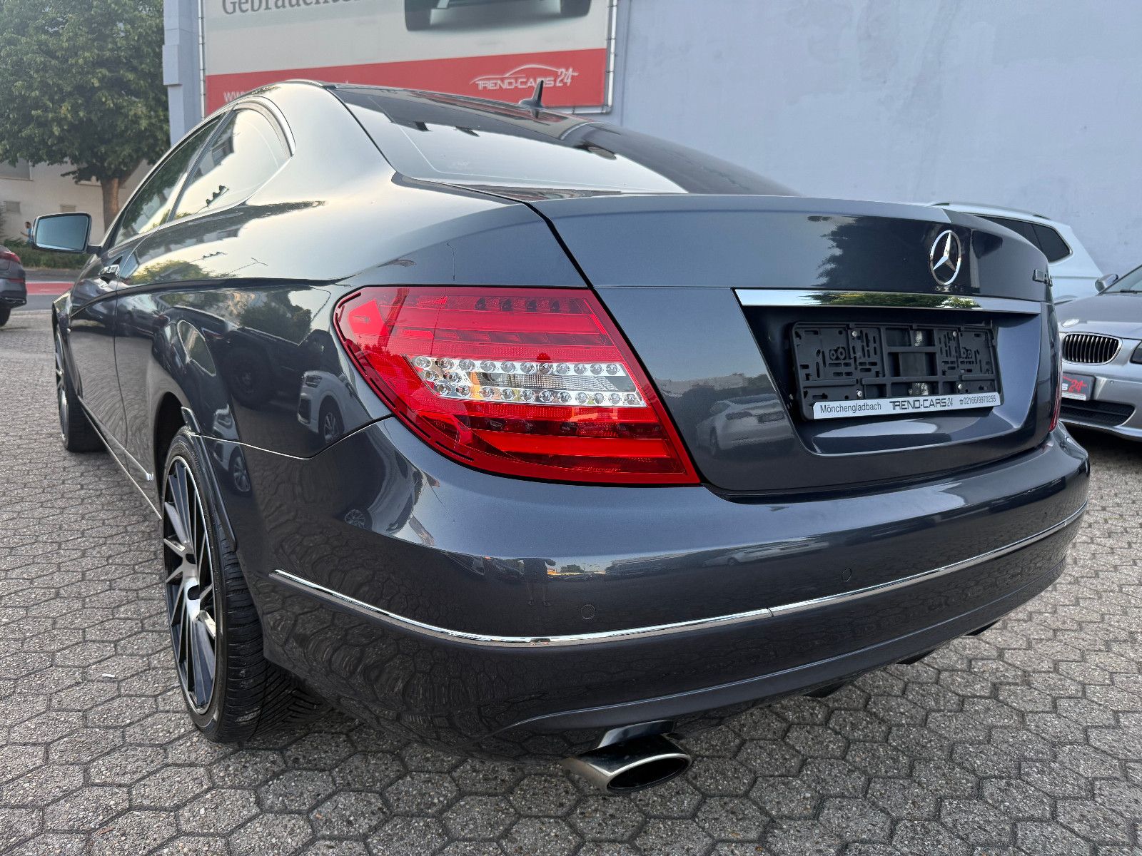 Fahrzeugabbildung Mercedes-Benz C 220 C Coupe C 220 CDI BlueEfficiency
