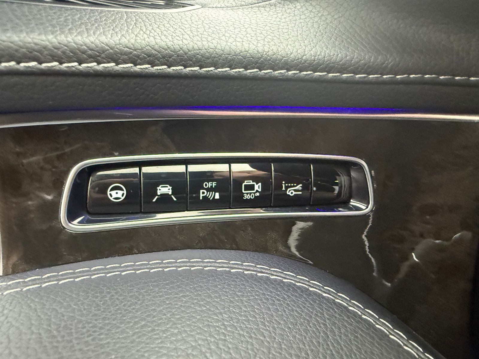 Fahrzeugabbildung Mercedes-Benz S 63AMGS Coupe4Matic*ACC*Softclose*Massage*VOLLL