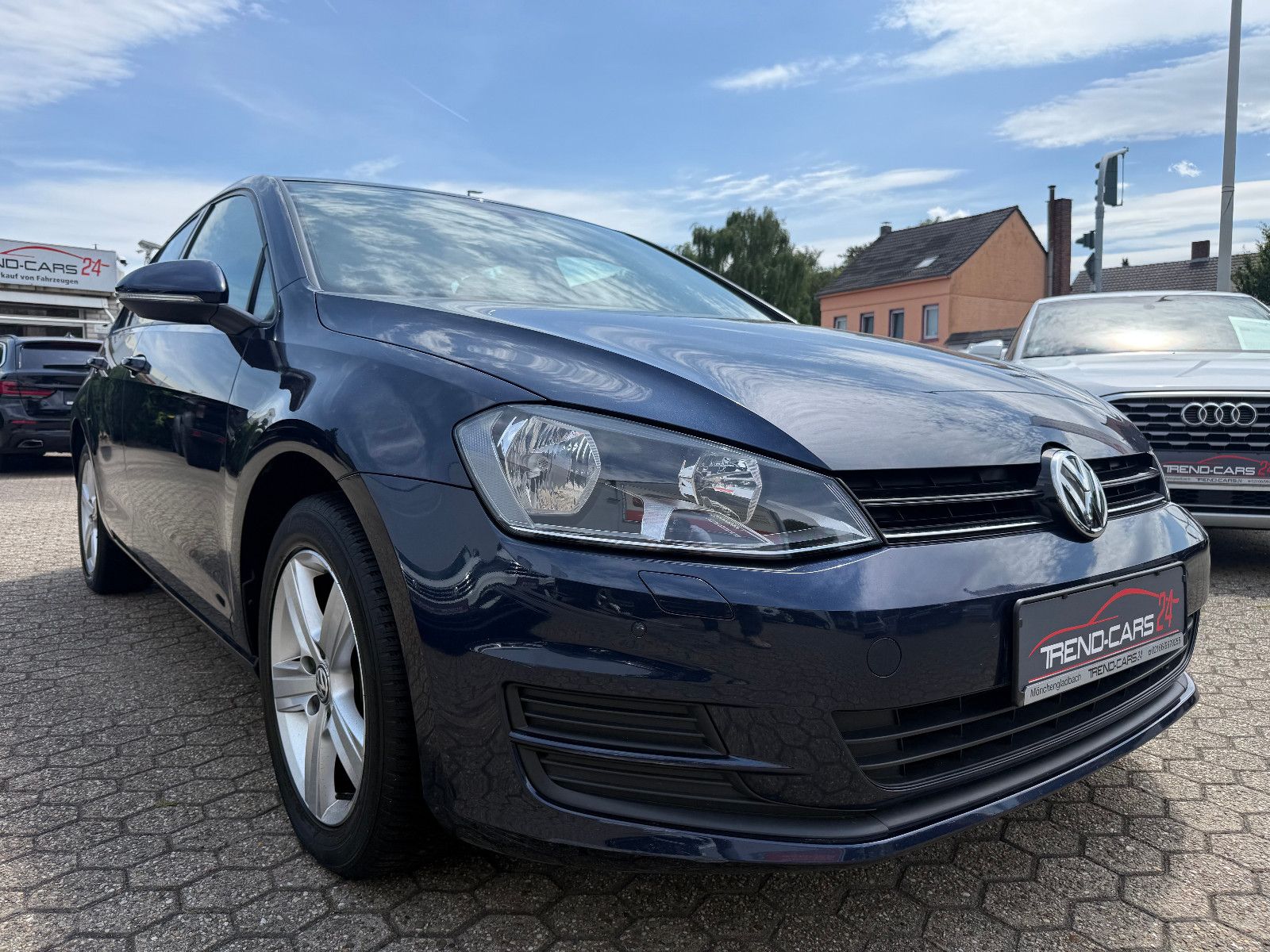 Fahrzeugabbildung Volkswagen Golf VII Lim. Comfortline BMT
