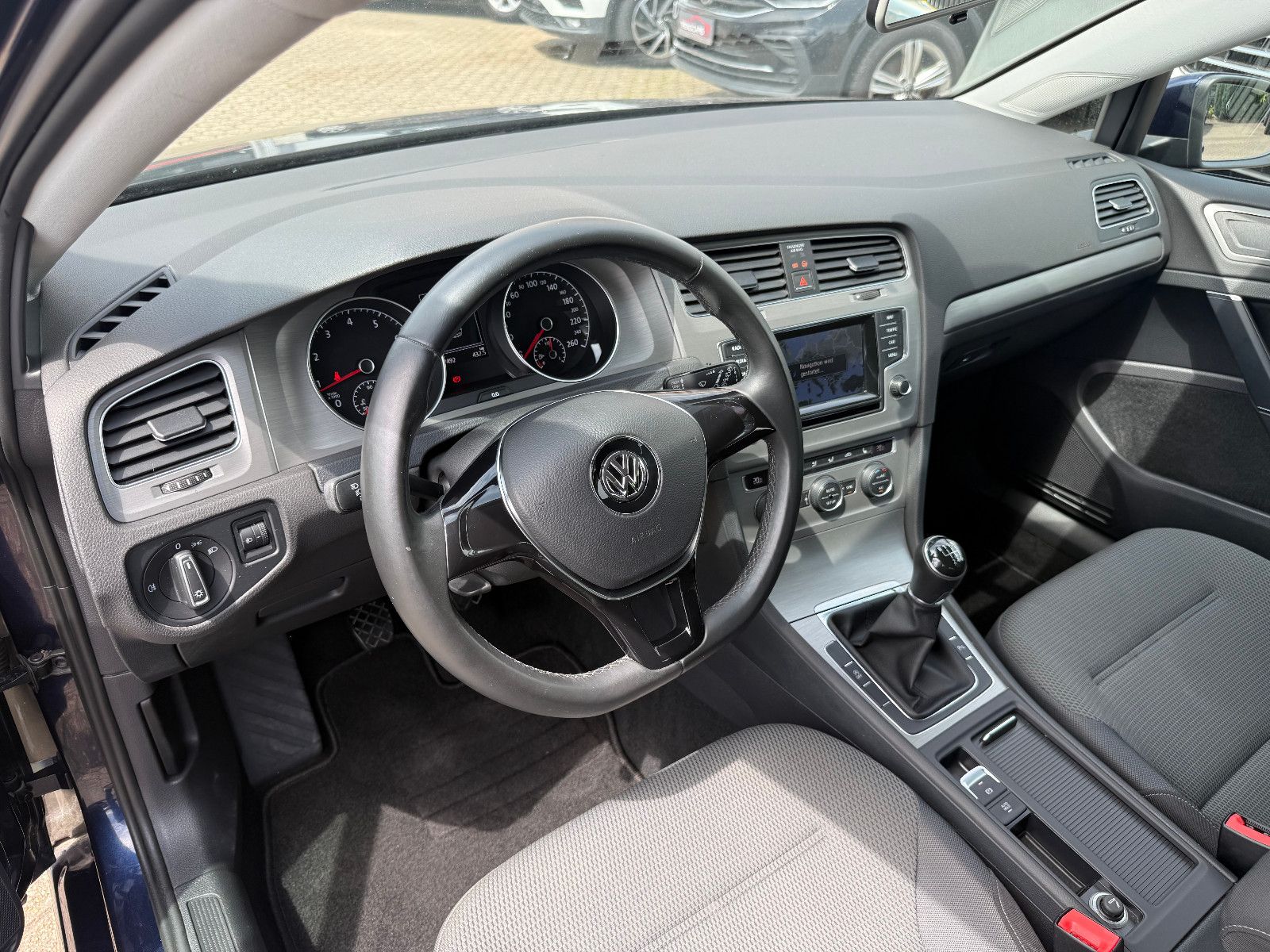 Fahrzeugabbildung Volkswagen Golf VII Lim. Comfortline BMT