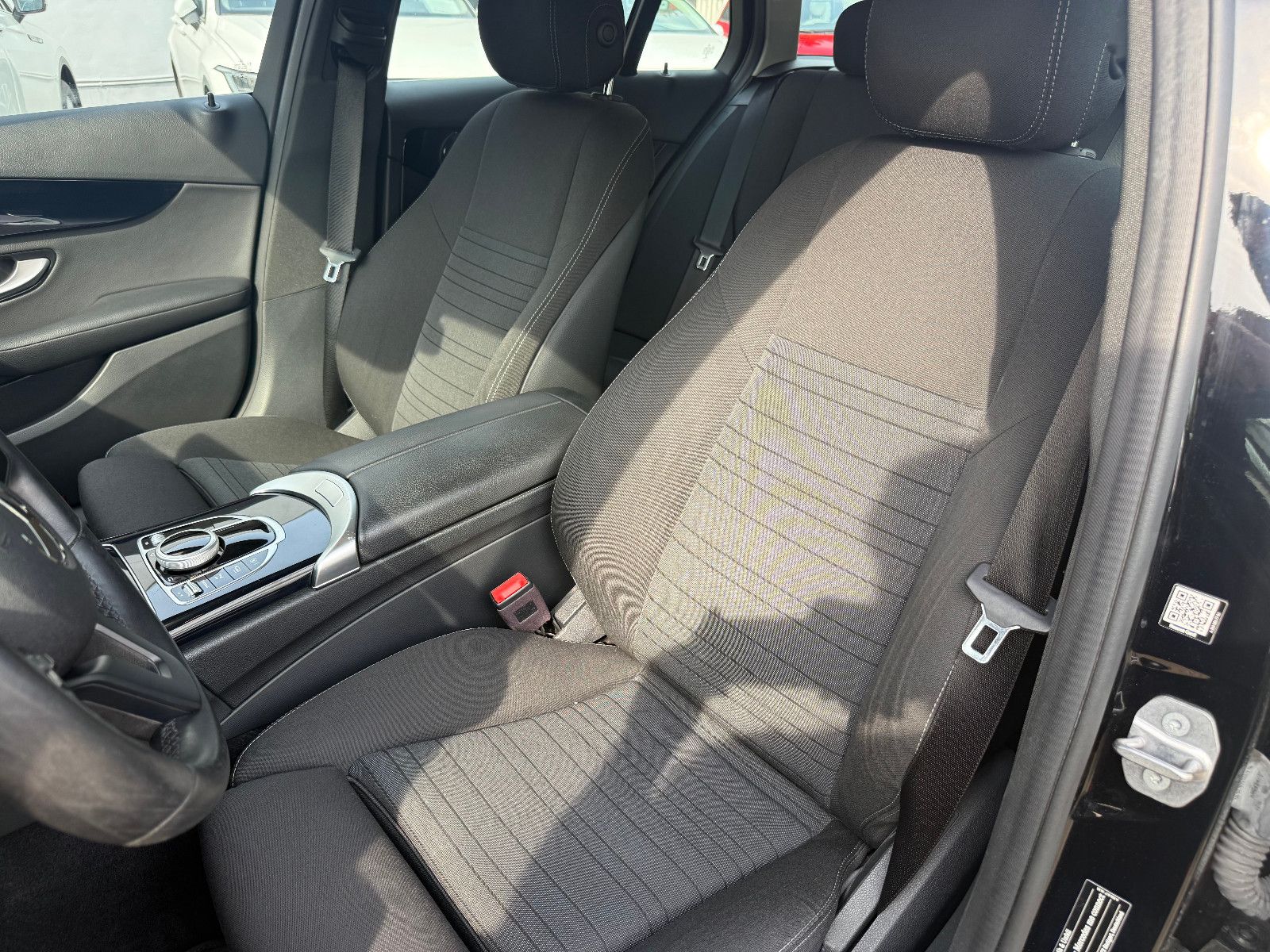 Fahrzeugabbildung Mercedes-Benz C 220 d 4Matic*ACC*360 Kam*Multibeam LED*