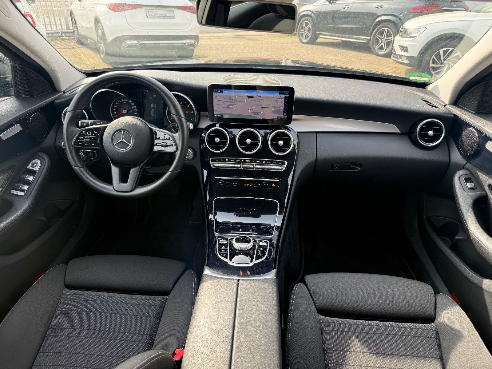 Fahrzeugabbildung Mercedes-Benz C 220 d 4Matic*ACC*360 Kam*Multibeam LED*