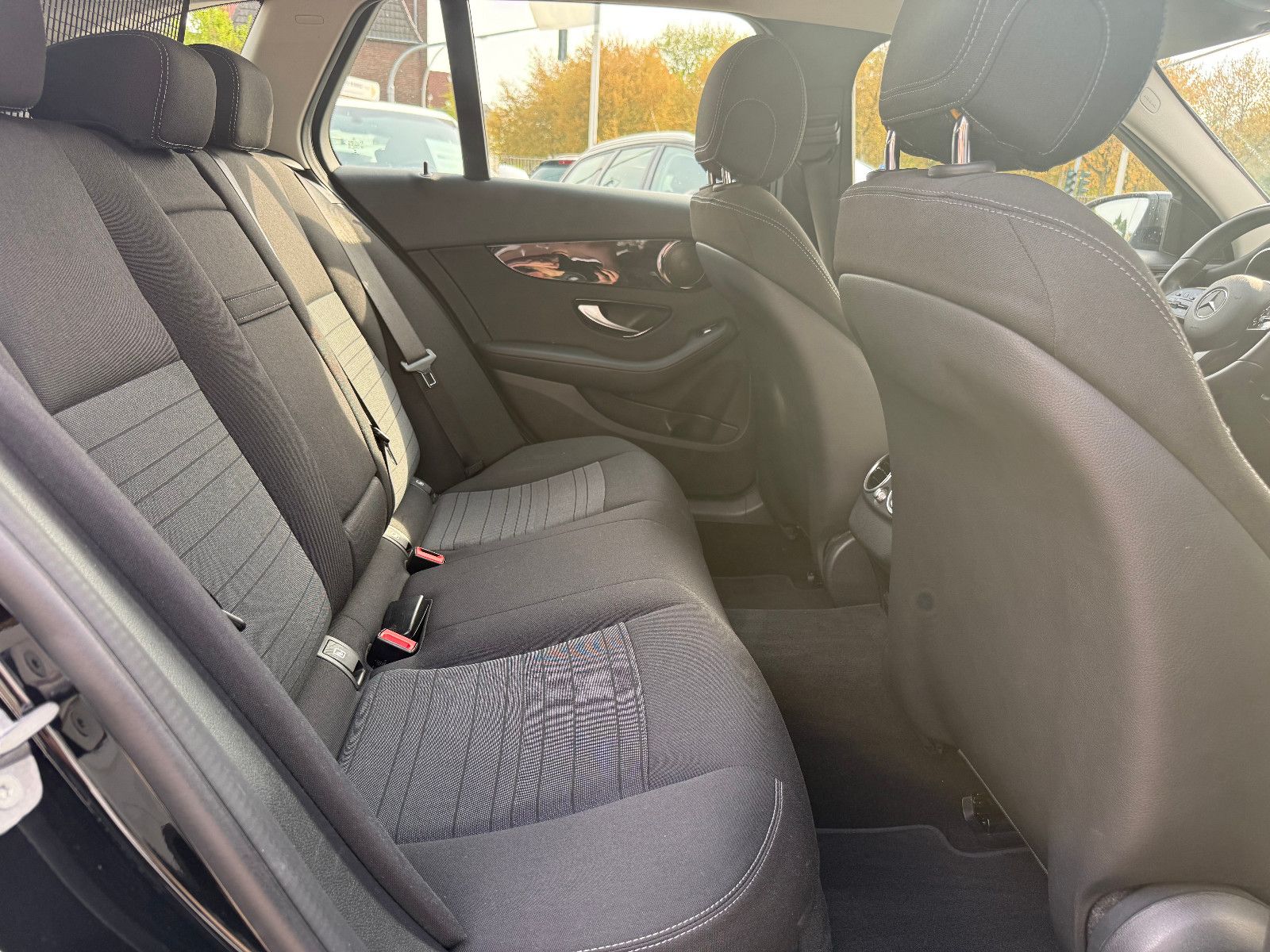 Fahrzeugabbildung Mercedes-Benz C 220 d 4Matic*ACC*360 Kam*Multibeam LED*