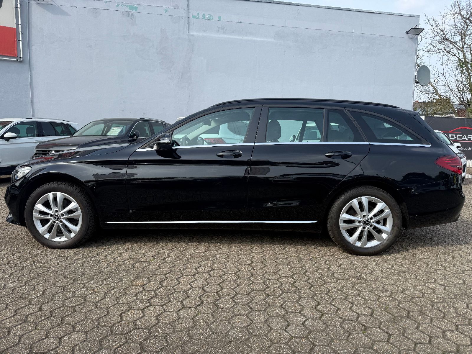 Fahrzeugabbildung Mercedes-Benz C 220 d 4Matic*ACC*360 Kam*Multibeam LED*