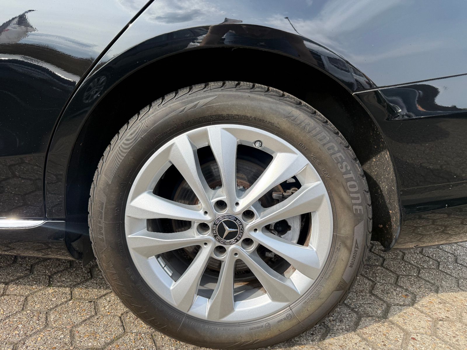Fahrzeugabbildung Mercedes-Benz C 220 d 4Matic*ACC*360 Kam*Multibeam LED*