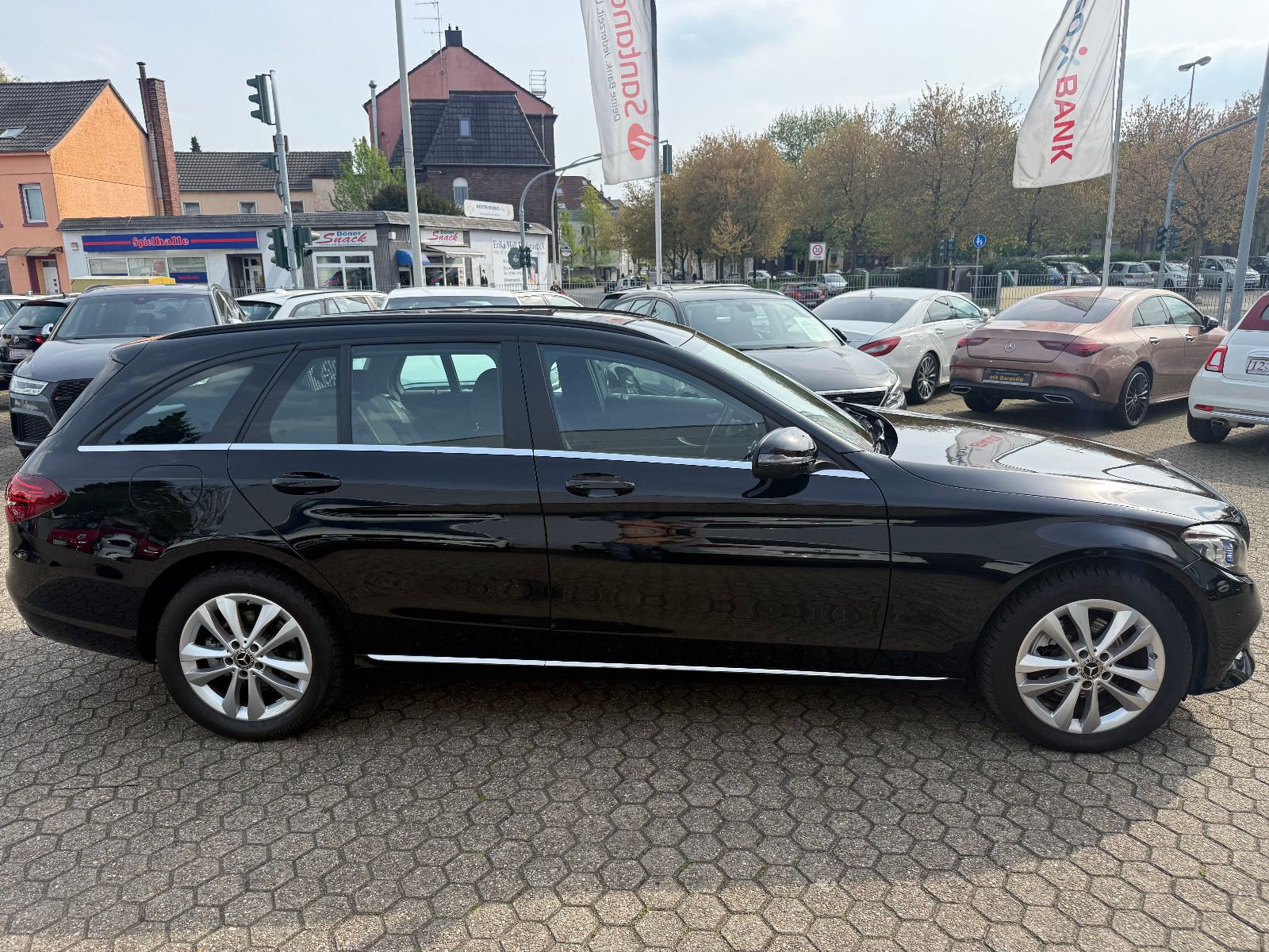 Fahrzeugabbildung Mercedes-Benz C 220 d 4Matic*ACC*360 Kam*Multibeam LED*